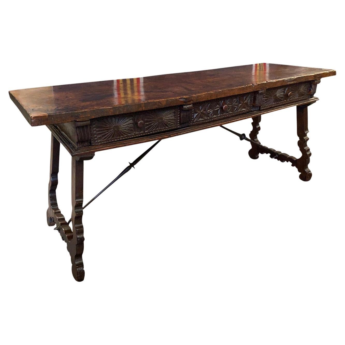17th Century Spanish Reflectoire Table For Sale