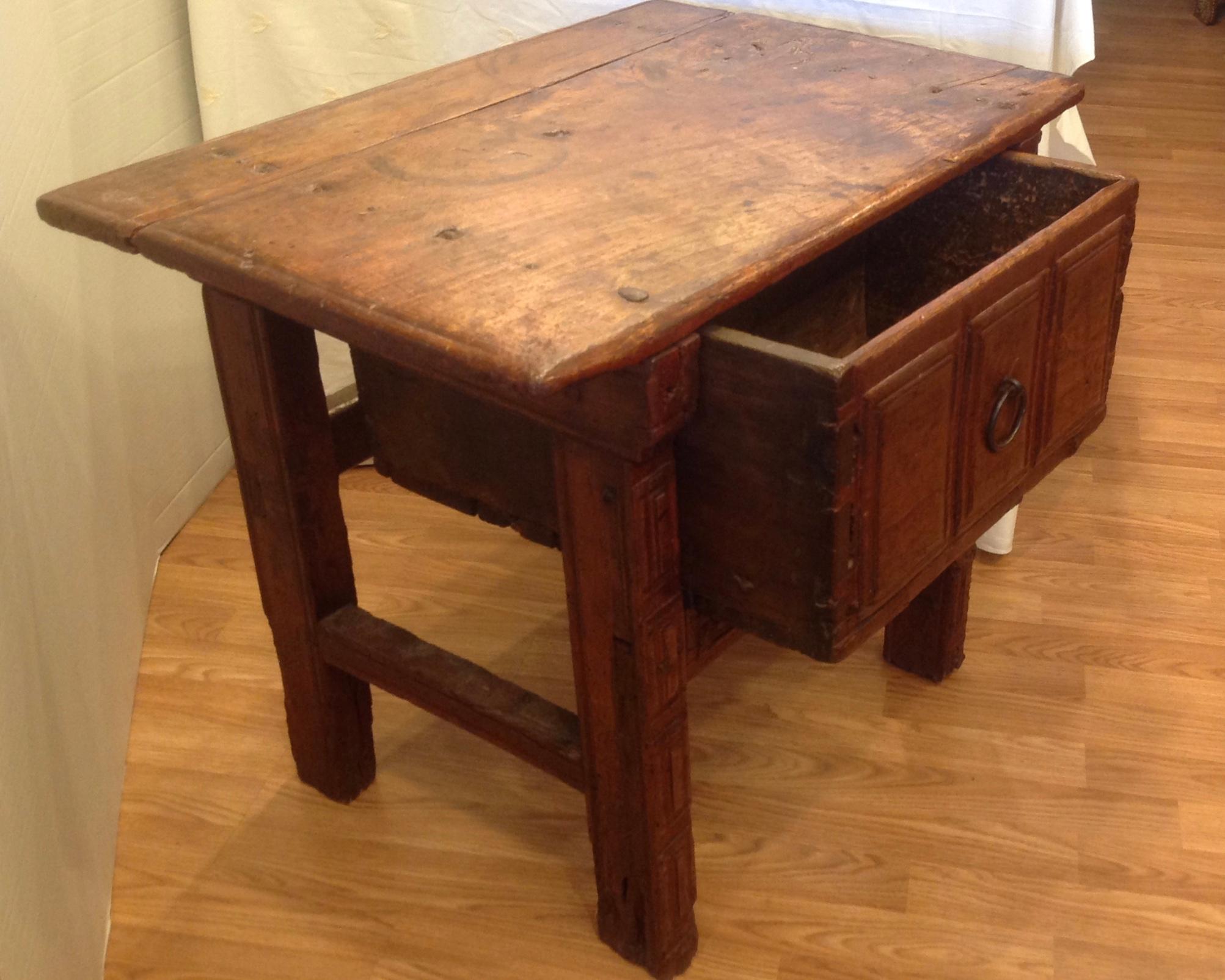 17th Century Spanish Table In Good Condition In West Palm Beach, FL