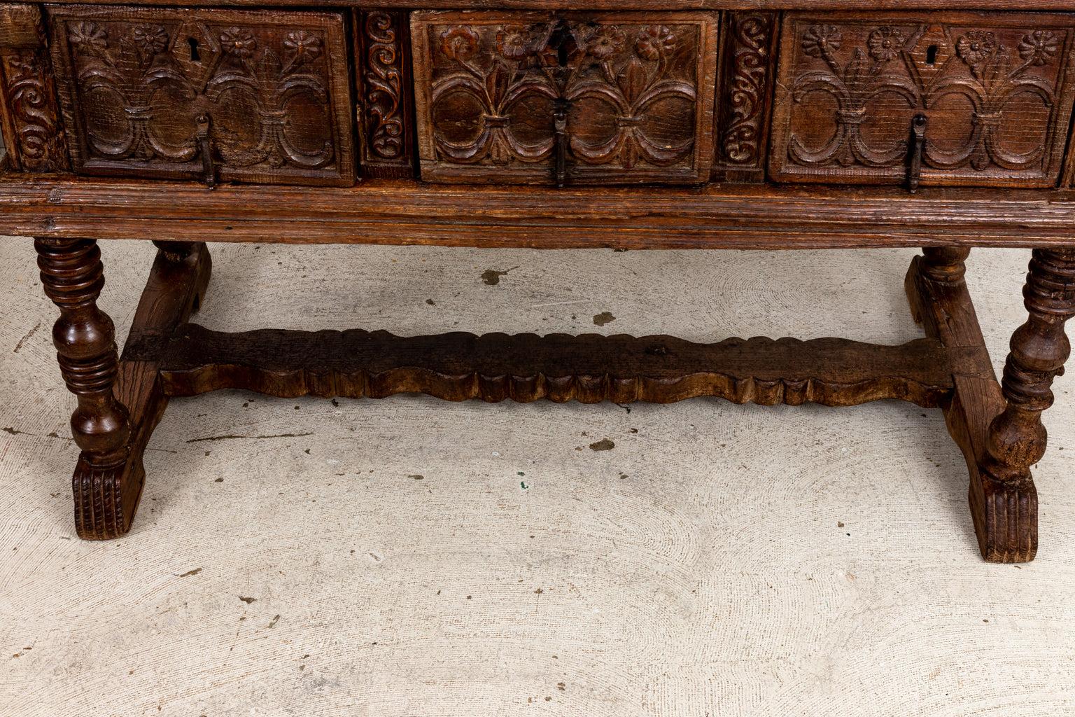 17th Century Spanish Table In Good Condition In Stamford, CT
