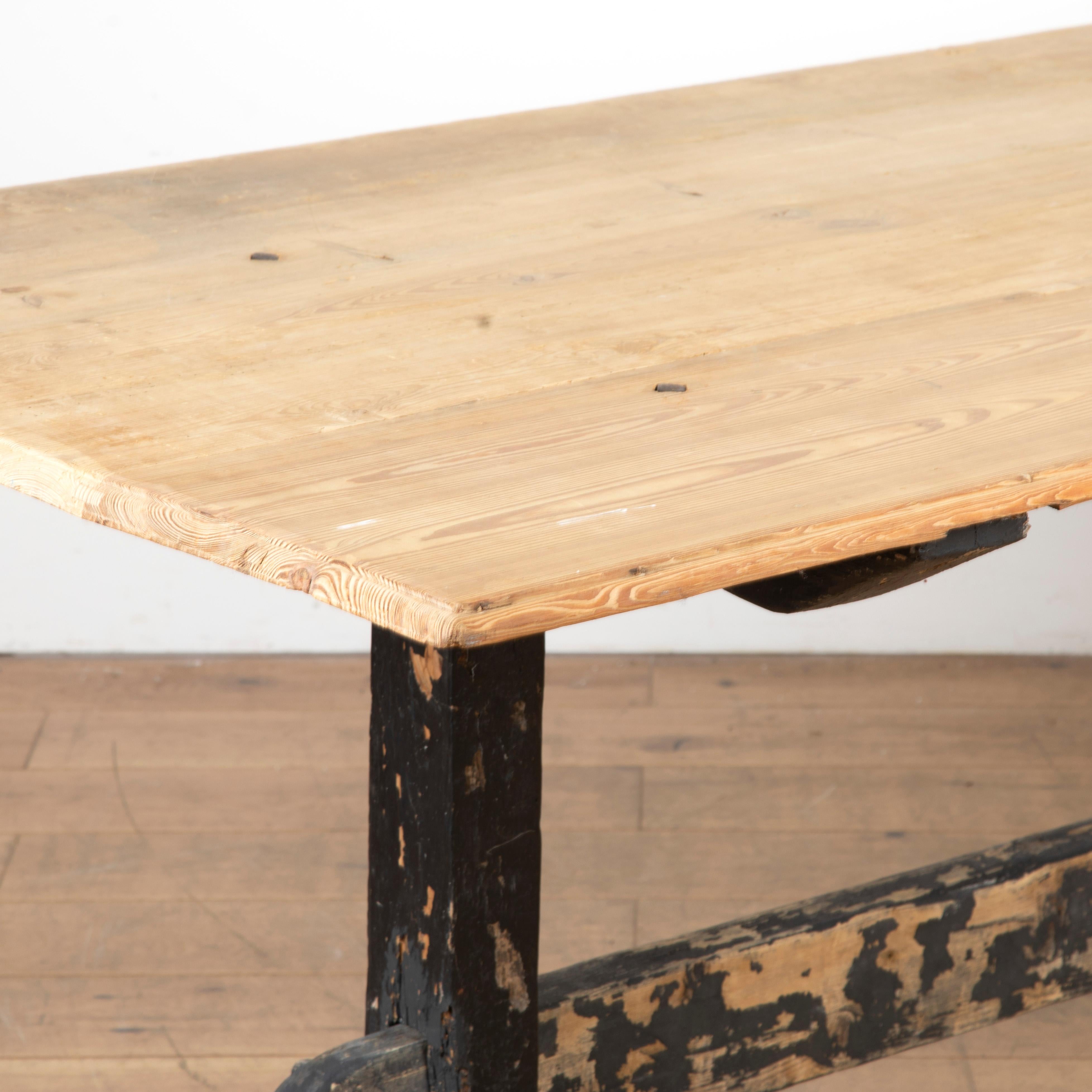 Pine 17th Century Spanish Table For Sale