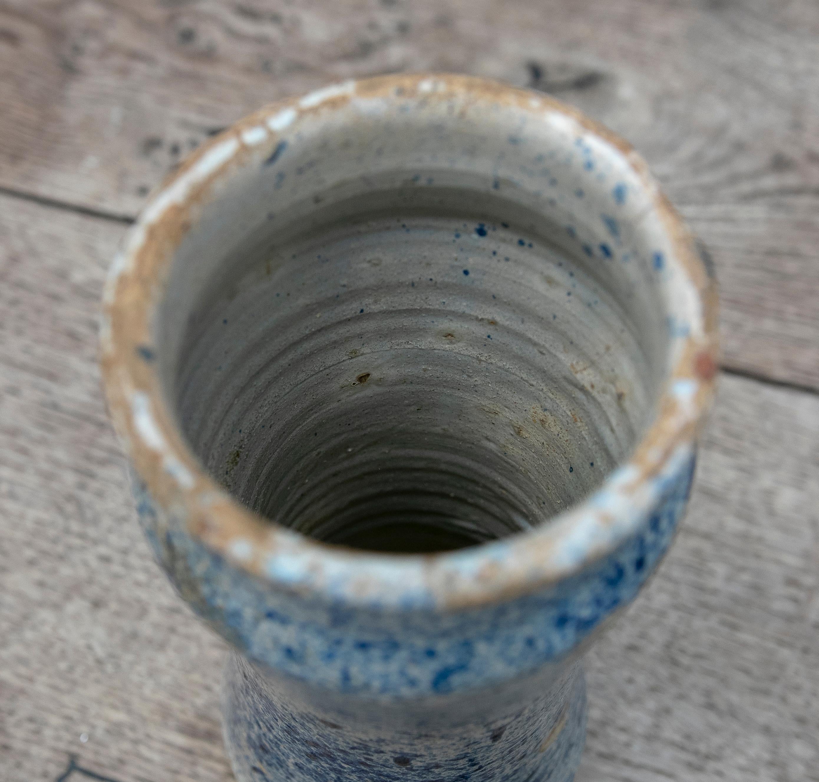 17th Century Spanish Talavera Pharmacy Jar in Blue Glazed Ceramic For Sale 10