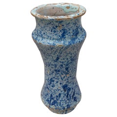 Vaso da farmacia spagnolo Talavera del XVII secolo in ceramica smaltata blu