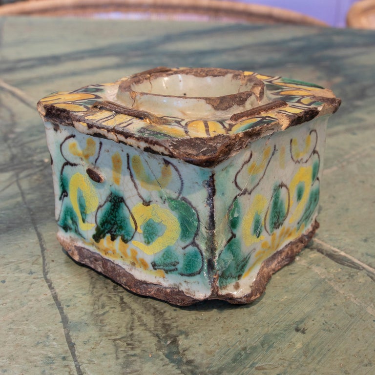 18th Century and Earlier 17th Century Spanish Traditional Talavera Glazed Ceramic Ink Holder For Sale