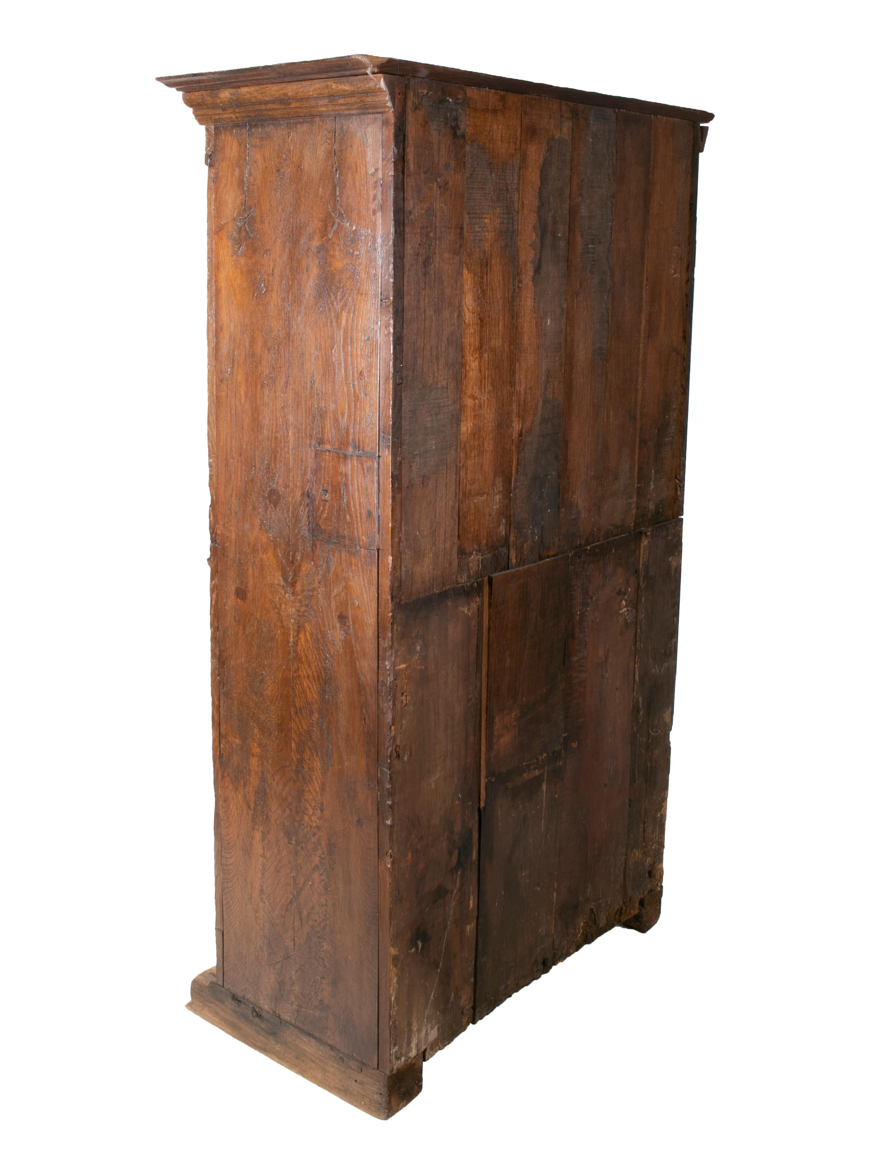 17th Century Spanish Two-Door Cabinet 2
