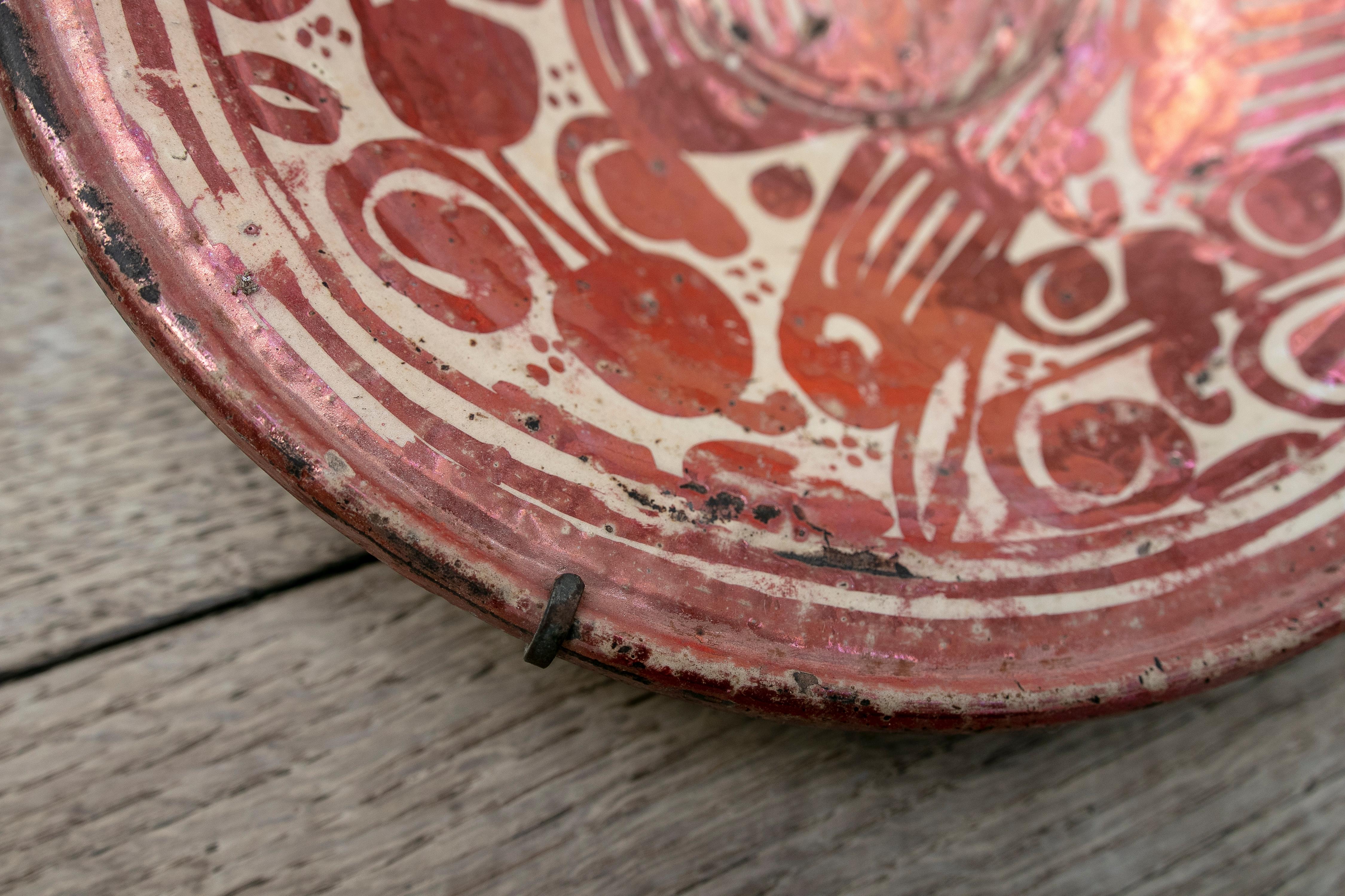 Spanischer Valencian Manises-Lüstergeschirr-Keramikteller aus dem 17. Jahrhundert im Angebot 10