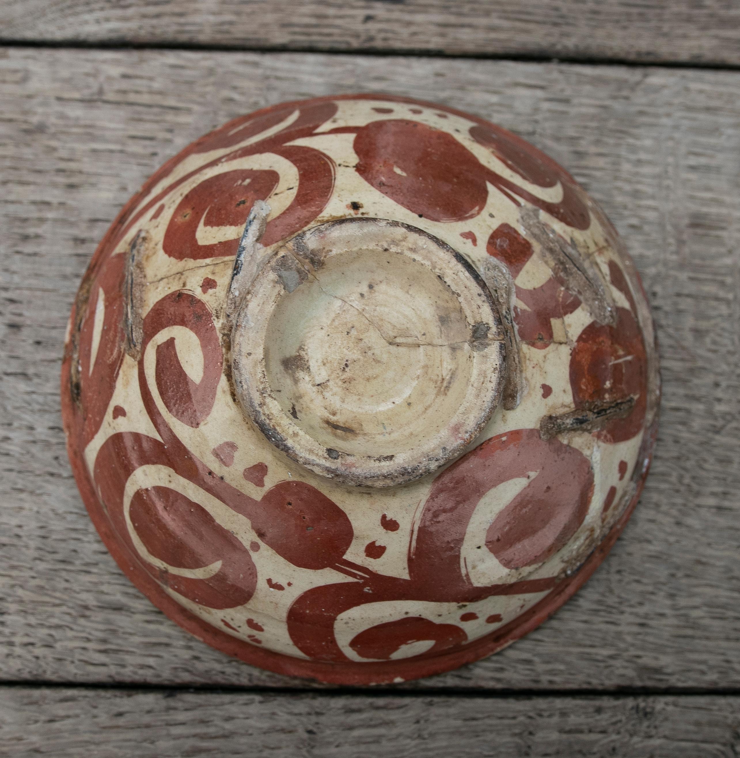Piatto in ceramica a lustro di Manises spagnolo del XVII secolo in vendita 2