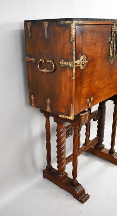 17th Century Spanish Walnut Bargueño Cabinet