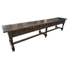 Mesa de refectorio española de nogal del siglo XVII con cajones
