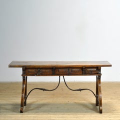 17th-Century Spanish Walnut Table