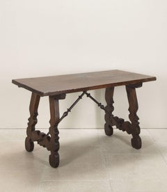 17th Century Spanish Walnut Table