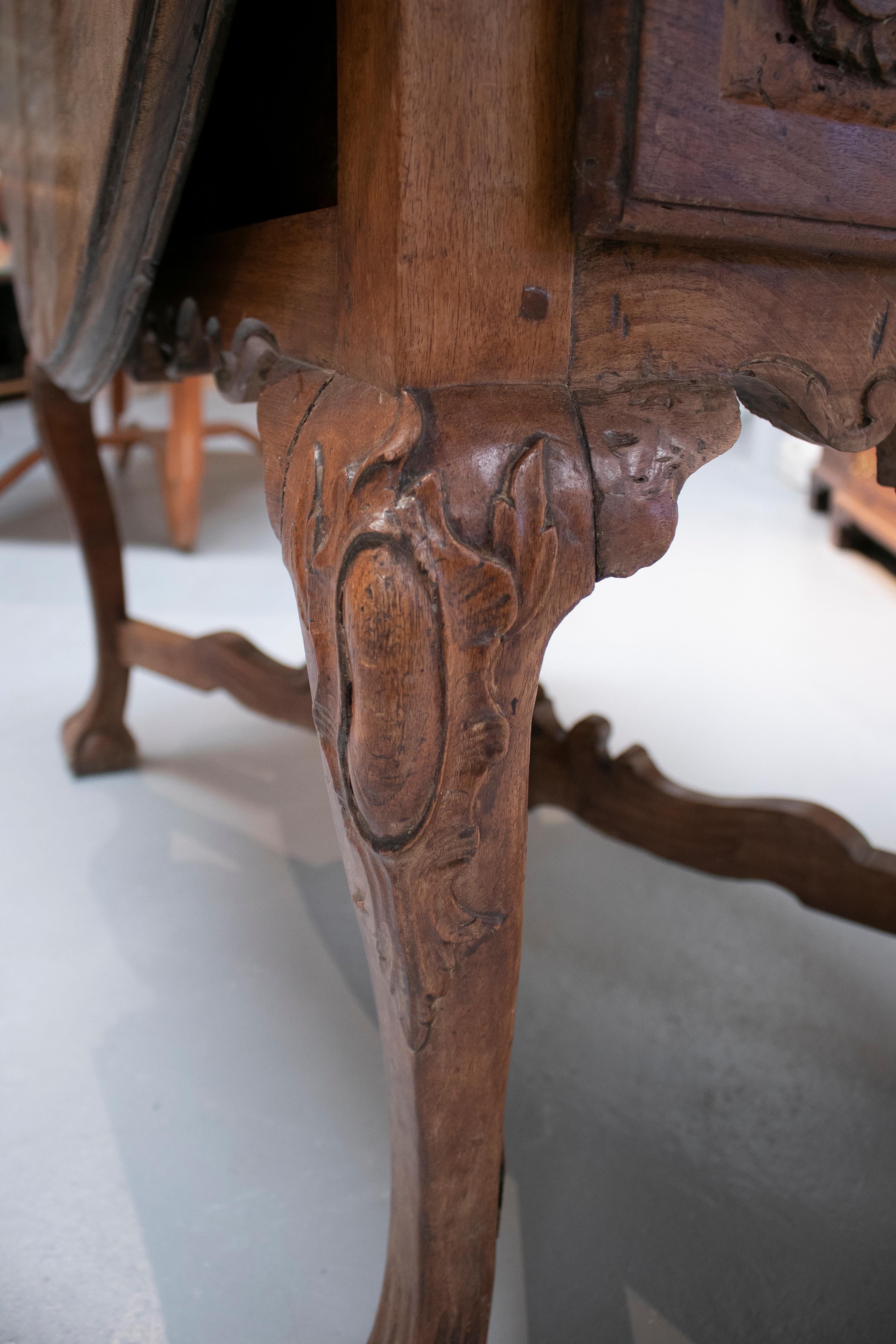 17th Century Spanish Walnut Winged Table w/ Claw Feet 9