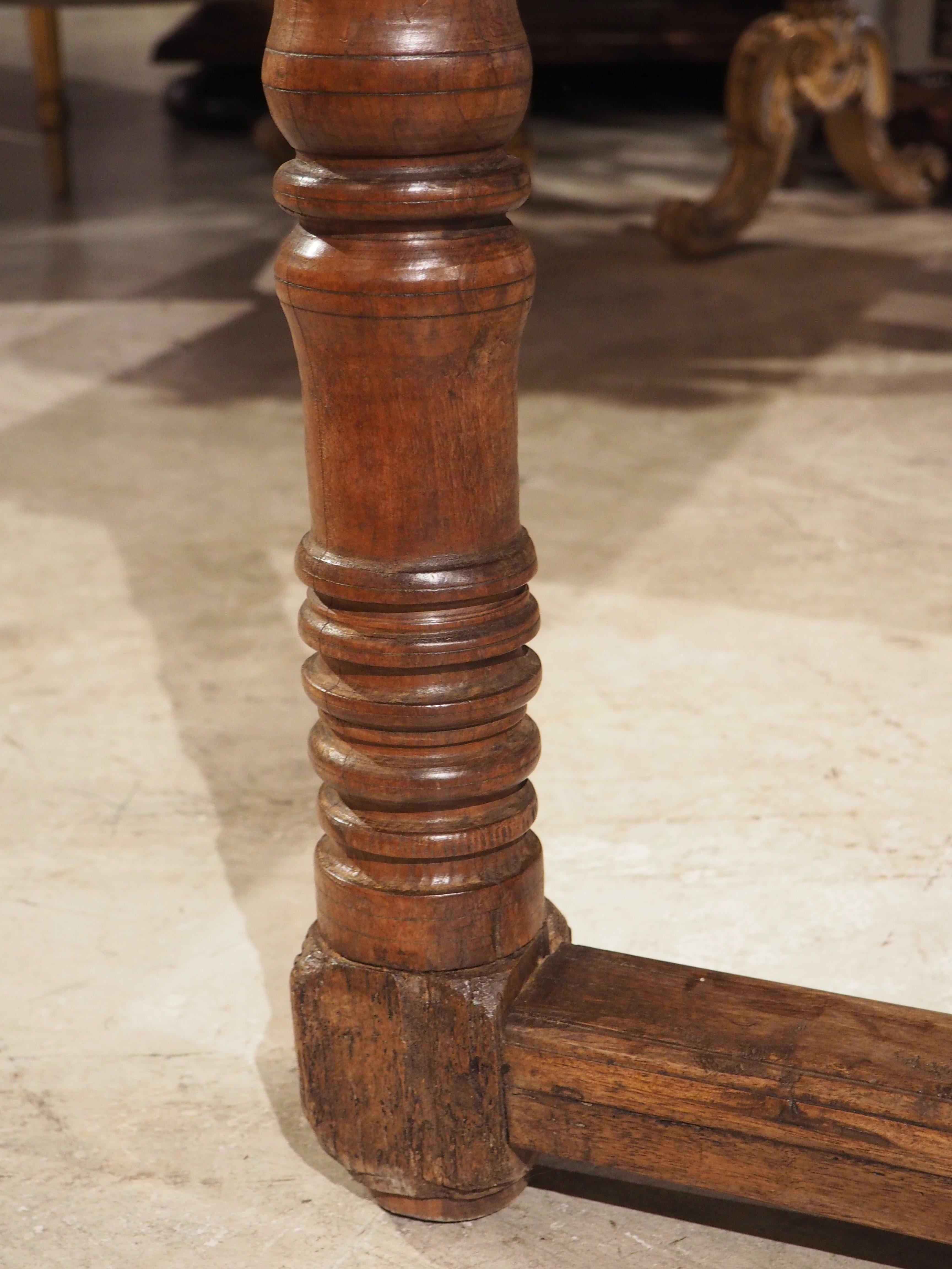 17th Century Spanish Walnut Wood Table with Single Plank Top For Sale 2