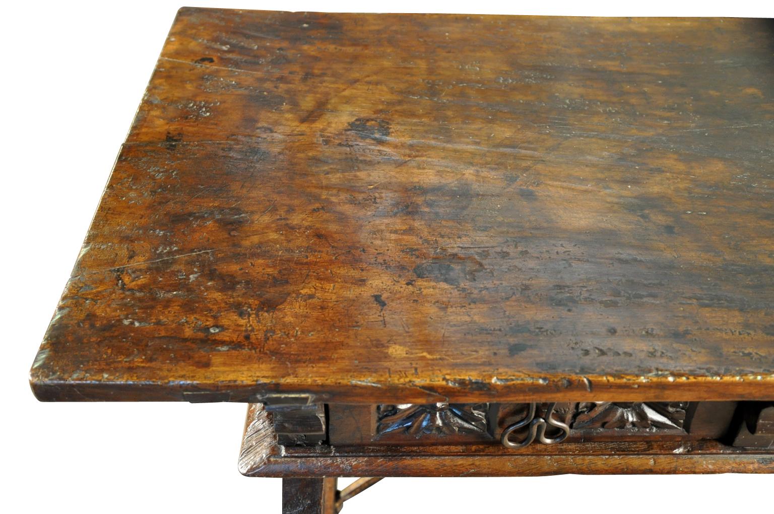 17th Century Spanish Writing Table 1