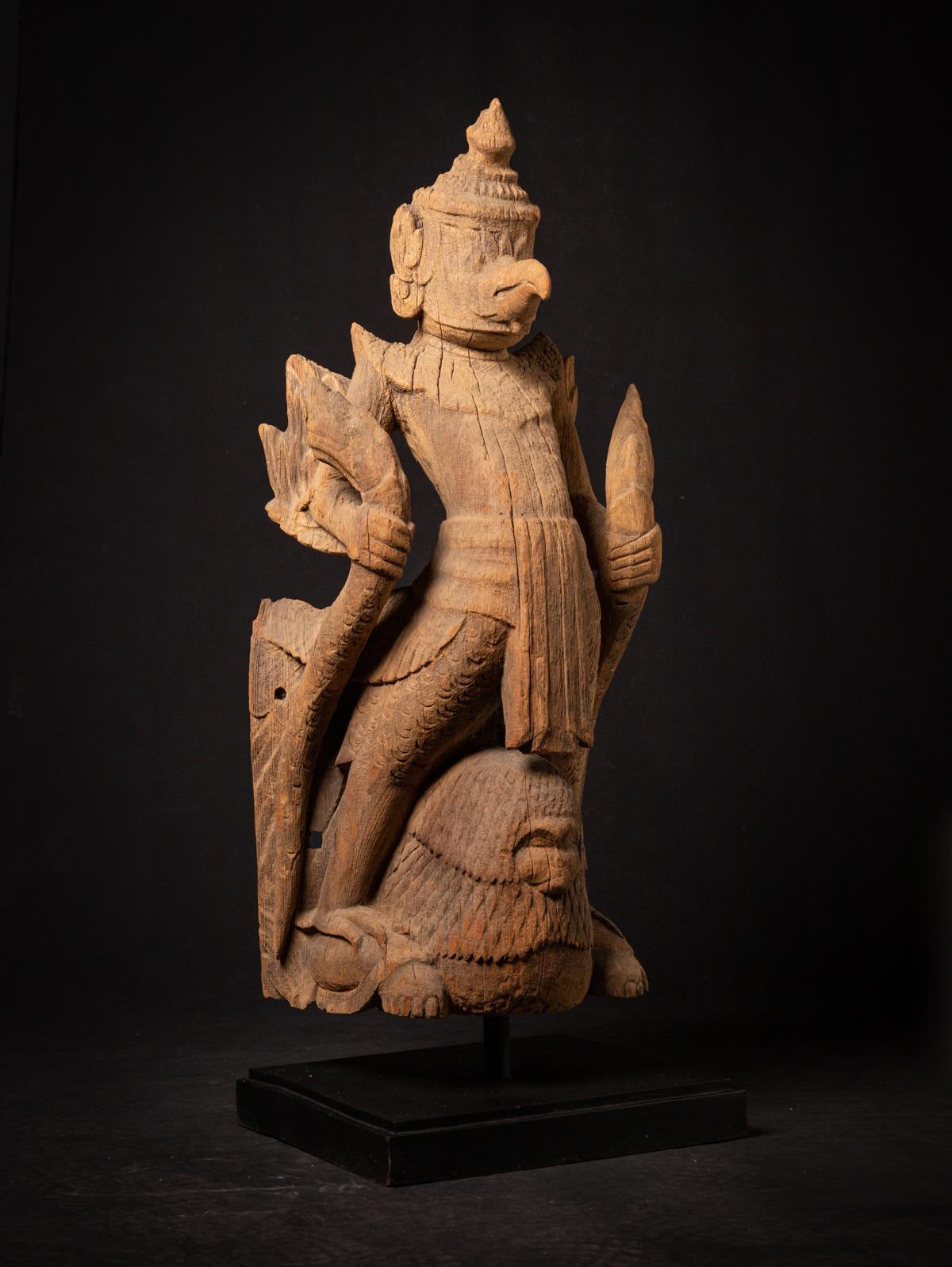 Grande et spéciale statue Garuda en bois ancien du 17e siècle de Birmanie en vente 5