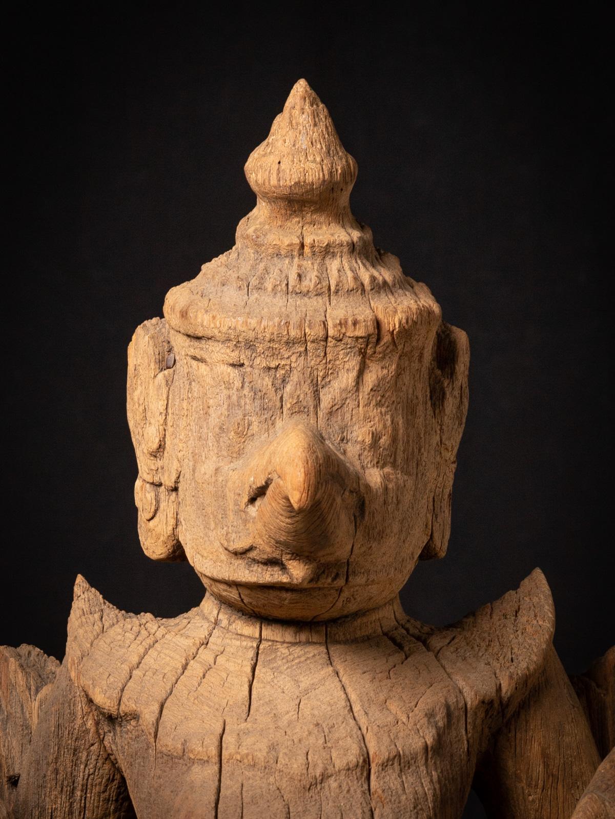 Grande et spéciale statue Garuda en bois ancien du 17e siècle de Birmanie Bon état - En vente à DEVENTER, NL