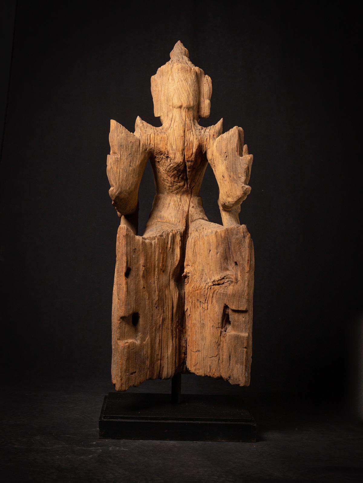 Grande et spéciale statue Garuda en bois ancien du 17e siècle de Birmanie en vente 3