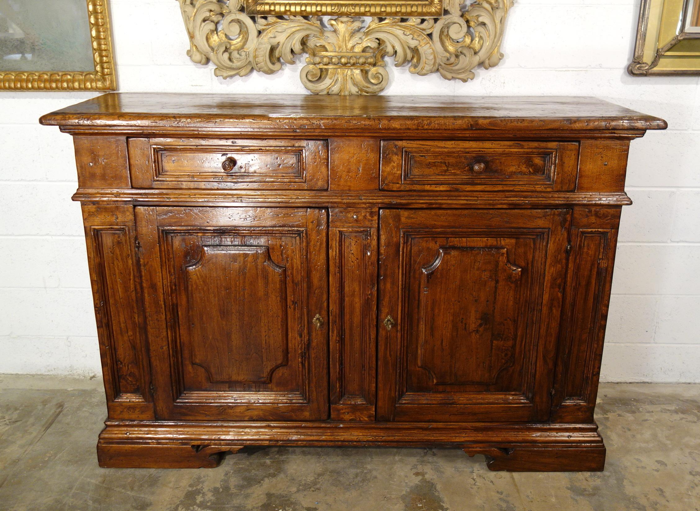 Hand-Crafted 17th C Style FIRENZE Rustic Italian Credenza Size & Finish Options to order For Sale