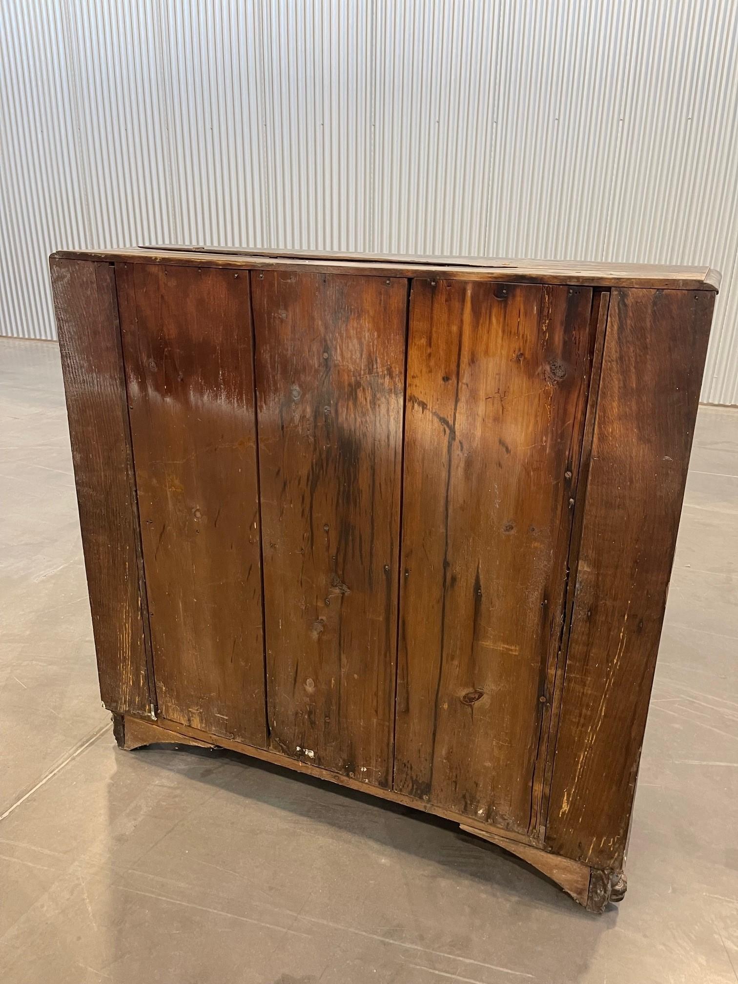 Credenza di corte fiamminga del XVII secolo in vendita 3