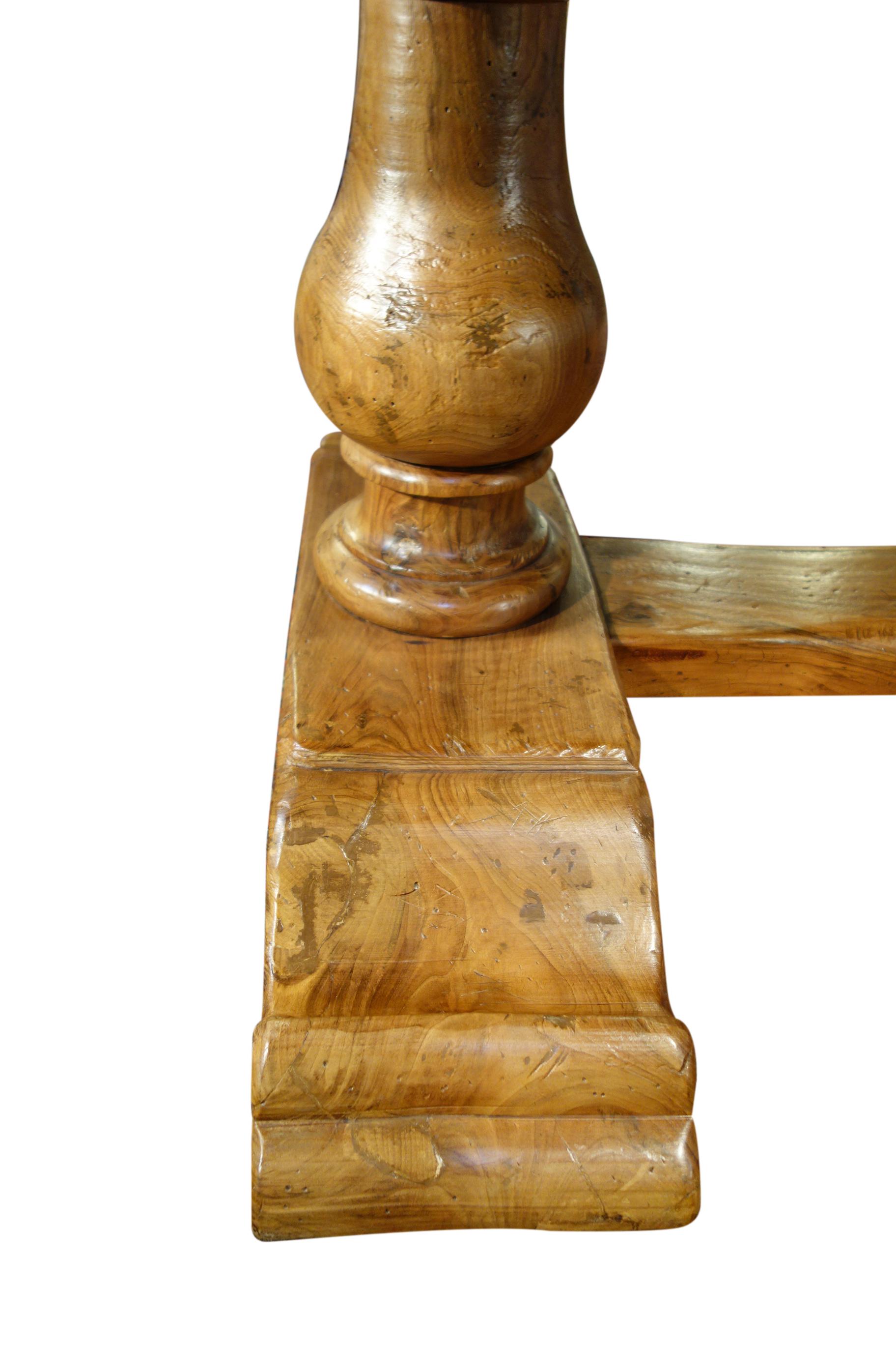 Mesa caballete italiana BOCCI de nogal natural macizo estilo s. XVIII hecha por encargo Siglo XXI y contemporáneo en venta