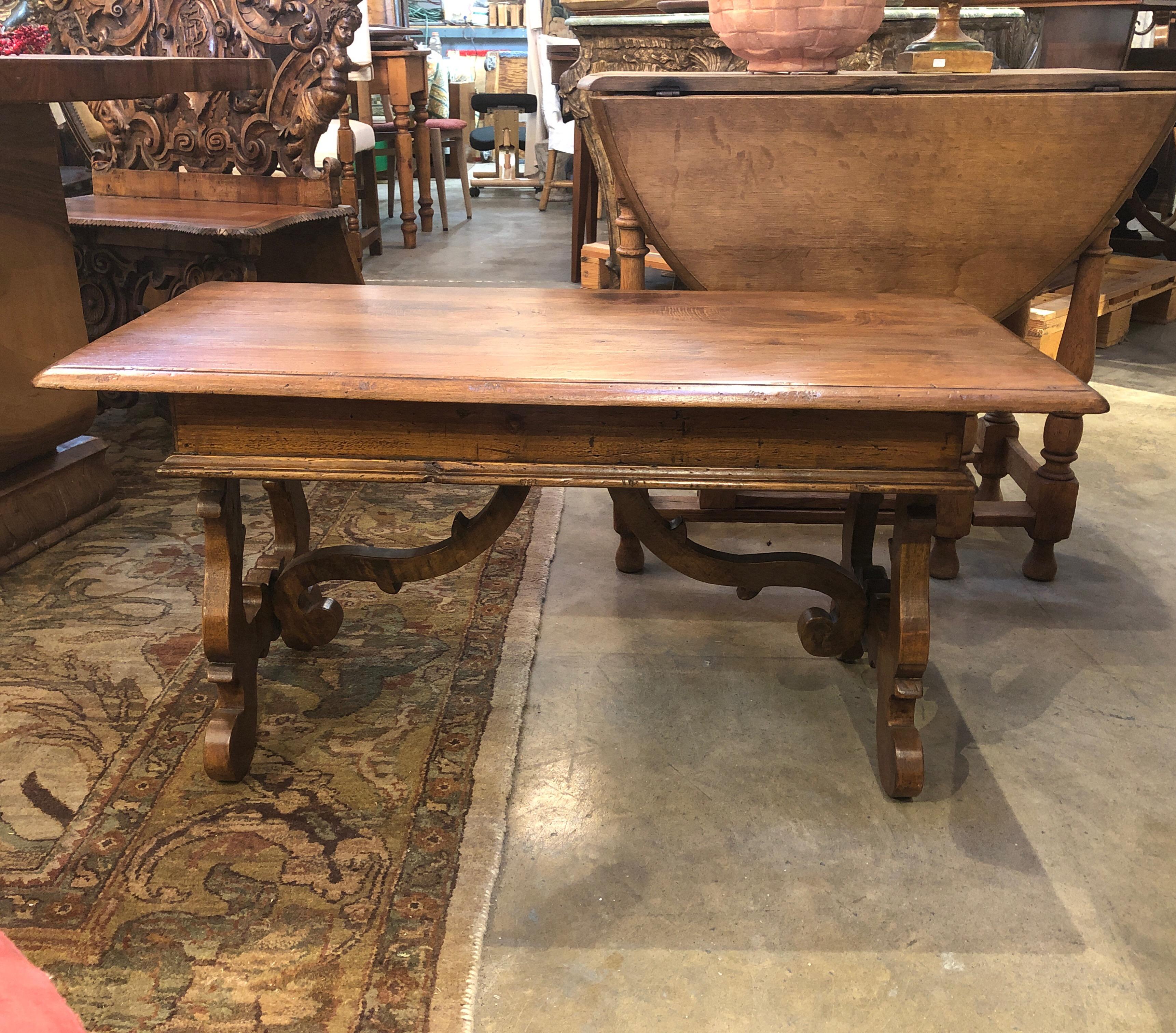 17th C Style Italian Refectory Old Walnut Coffee Table with single drawer  For Sale 14