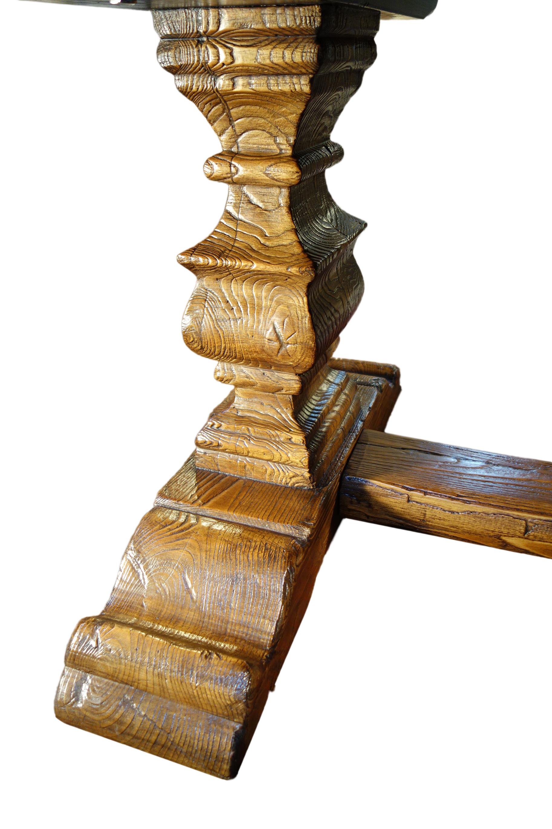 A.C.I.C. Table à tréteaux en châtaignier massif de style italien, fabriquée sur commande en vente 1