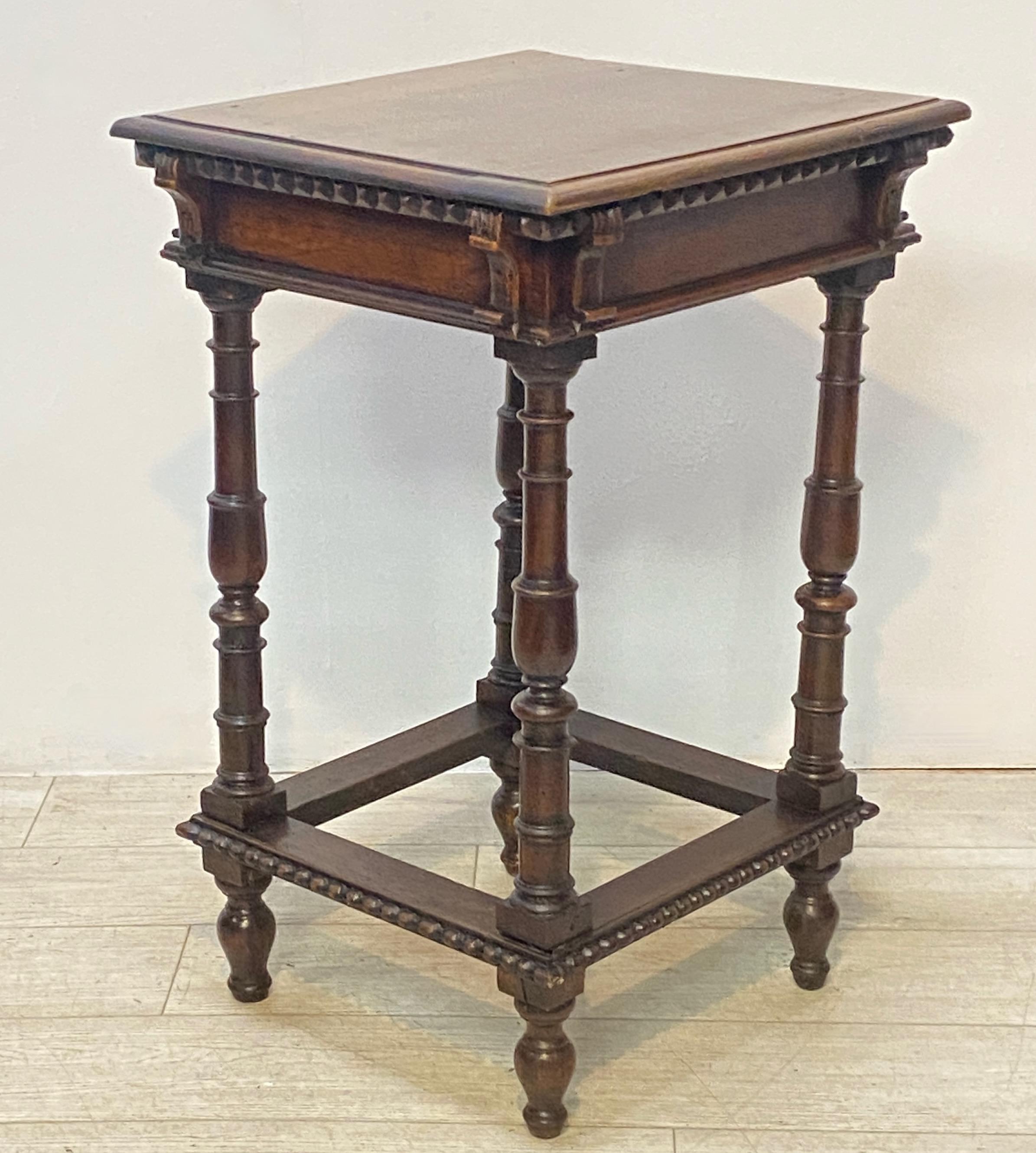 17th Century Style Italian Walnut Side Table In Good Condition For Sale In San Francisco, CA