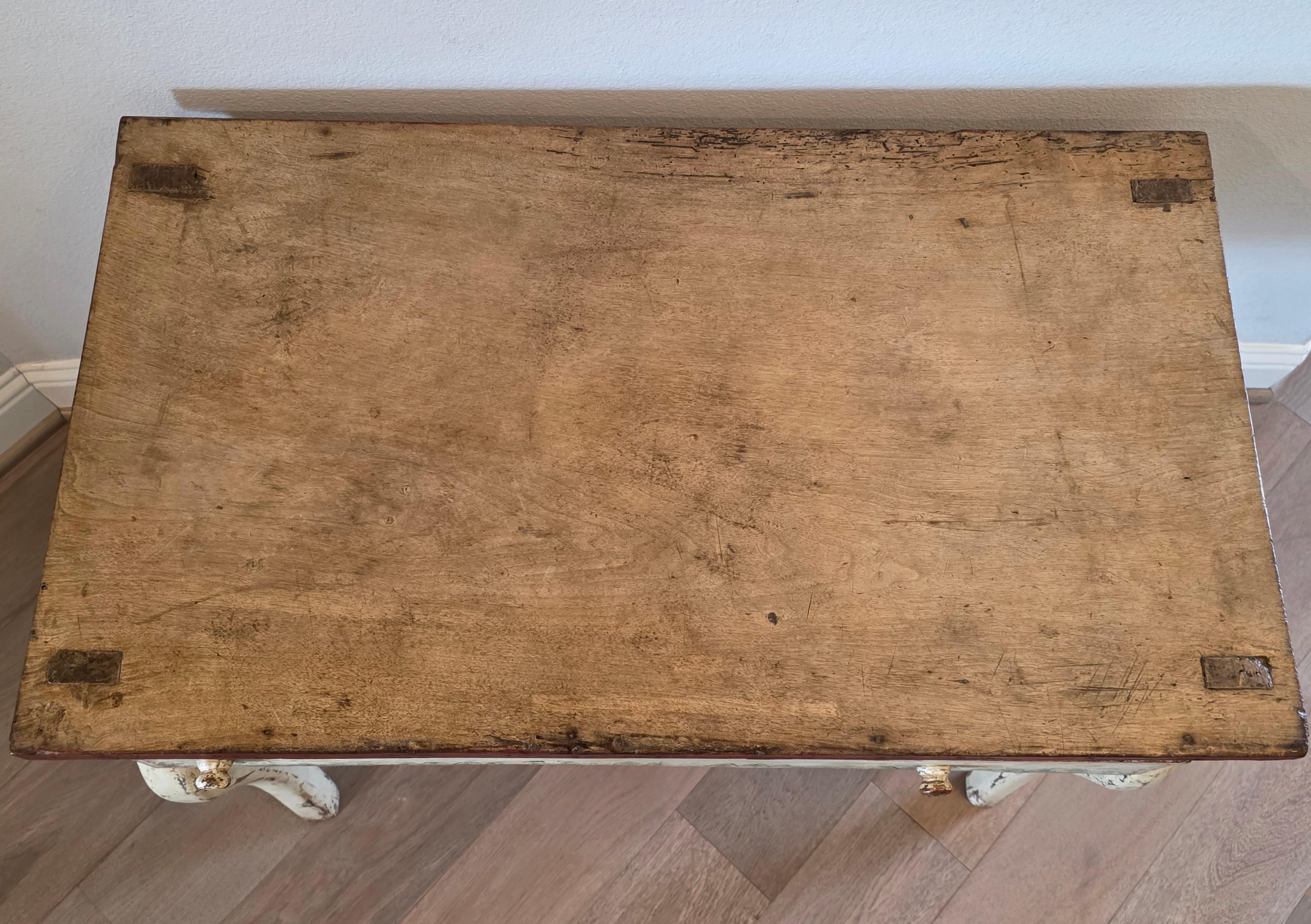 18th Century and Earlier 17th Century Swedish Paint Decorated Pine Single Drawer Table For Sale