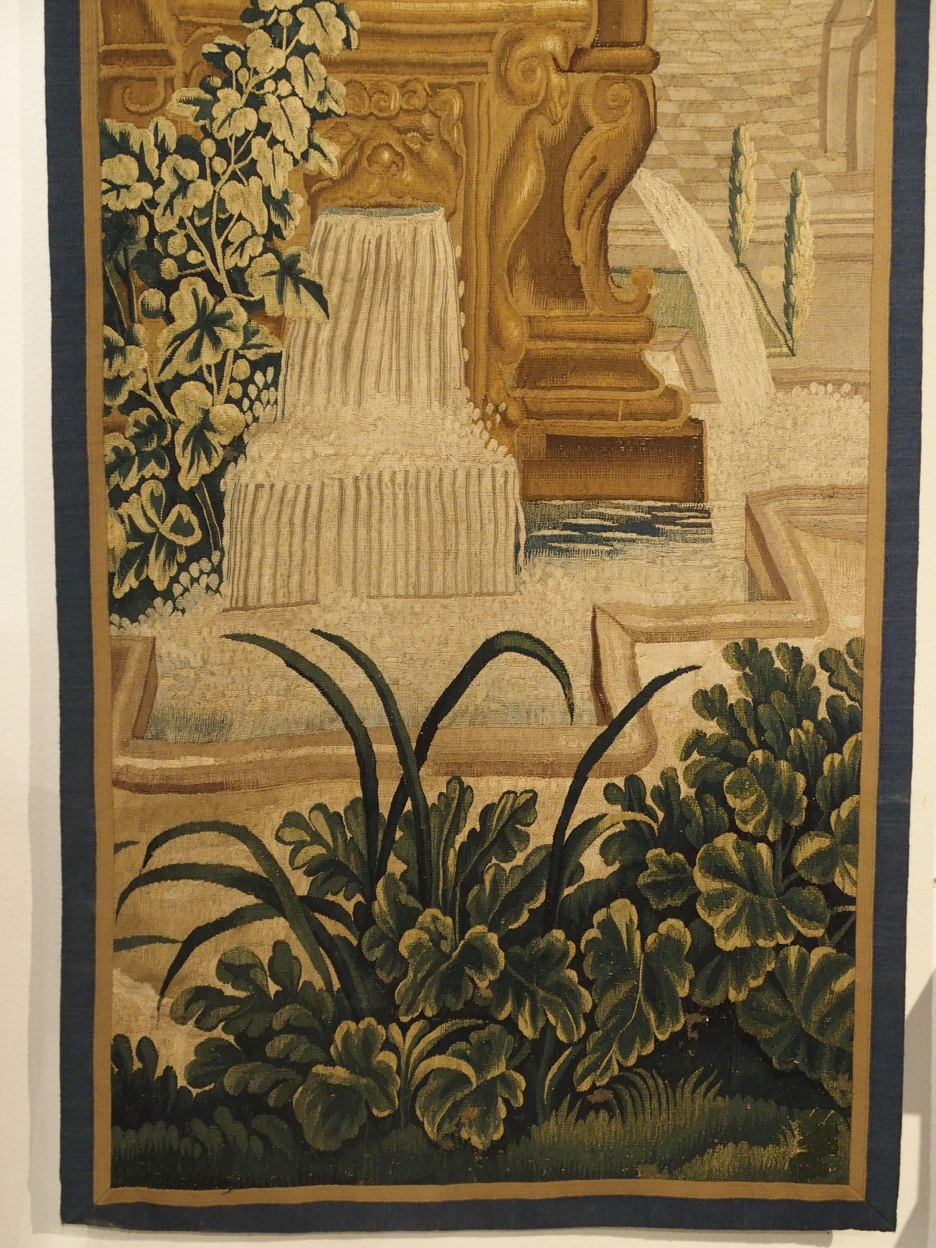 Wandteppichfragment aus Brüssel, 17. Jahrhundert (Handgewebt) im Angebot