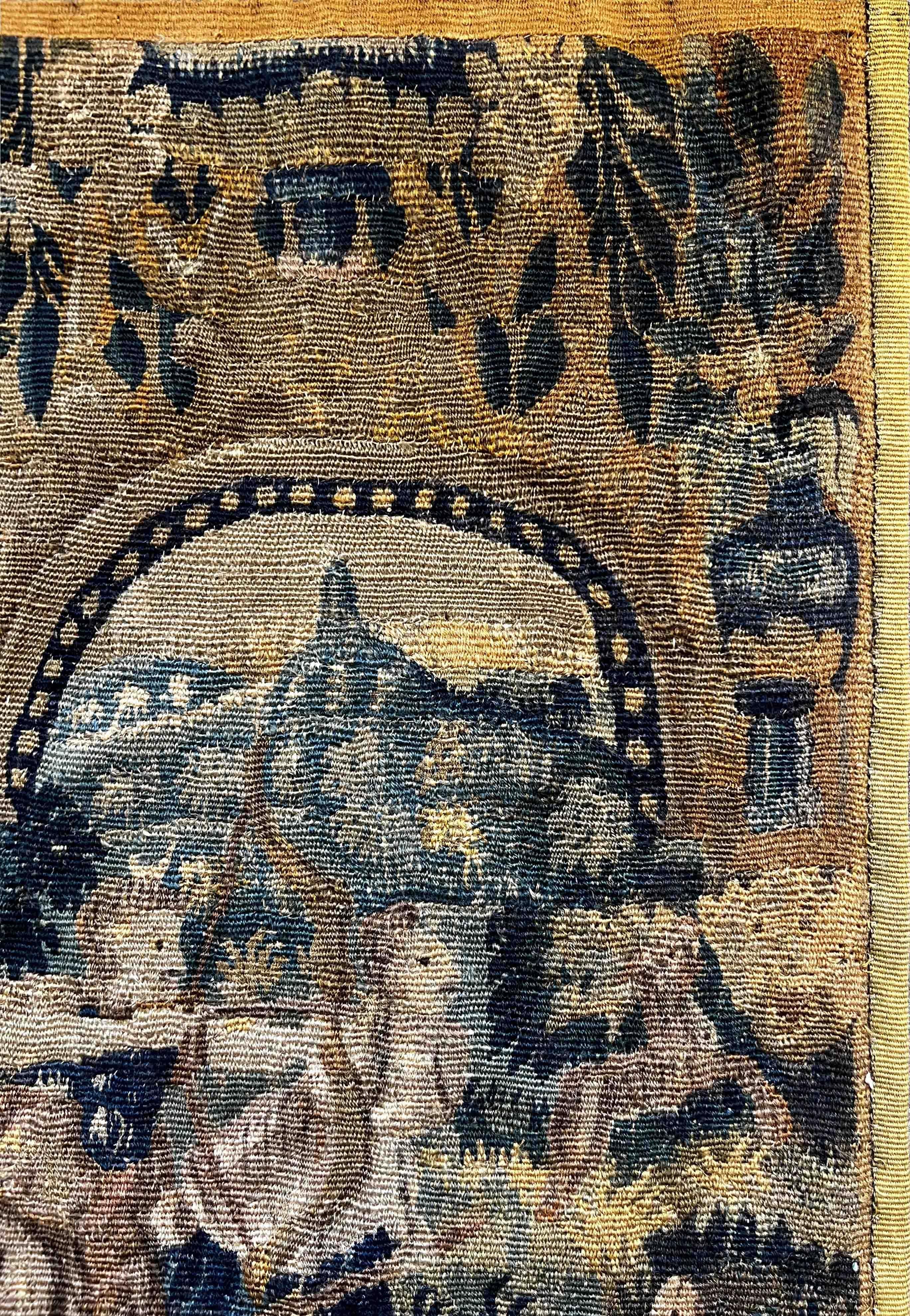 17th Century Tapestry from Flanders, N° 1184 In Excellent Condition In Paris, FR