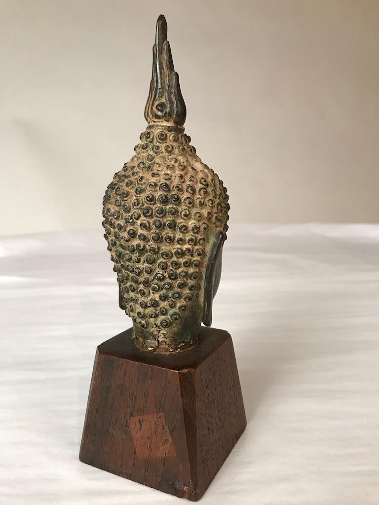 Tête de Bouddha en bronze thaïlandais du XVIIe siècle Bon état à Stamford, CT