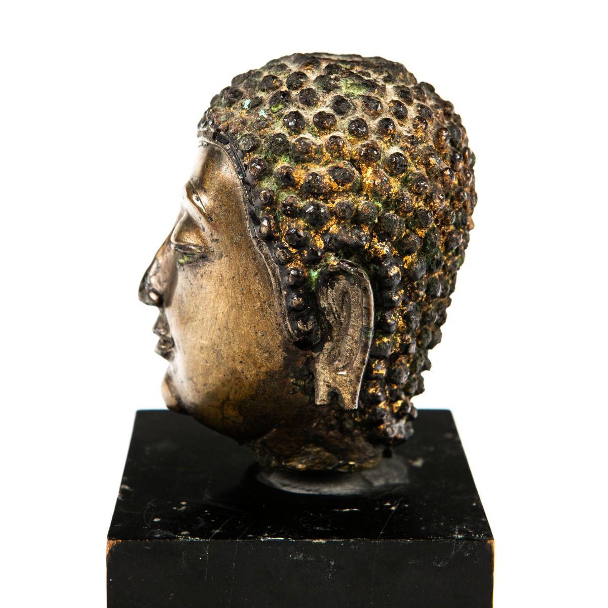 Bronze Tête de Bouddha thaïlandais du 17ème siècle en bronze en vente