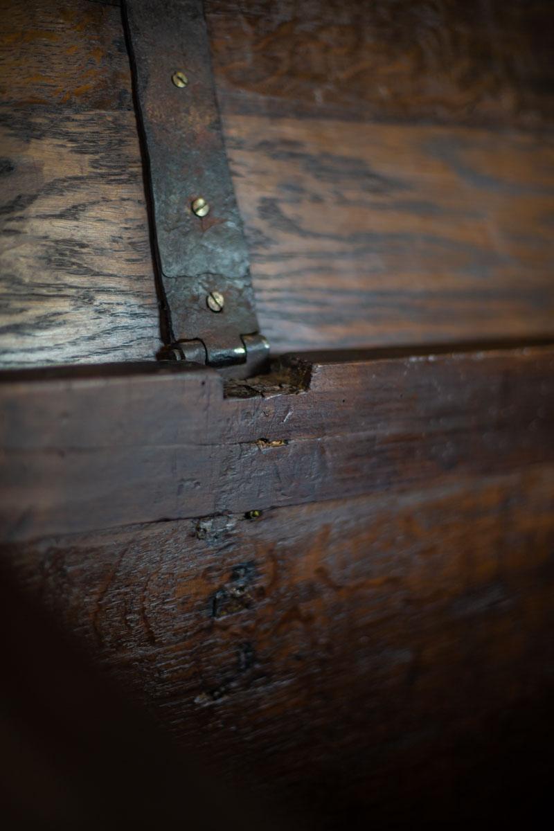 17th Century Tudor Oak Chest 7