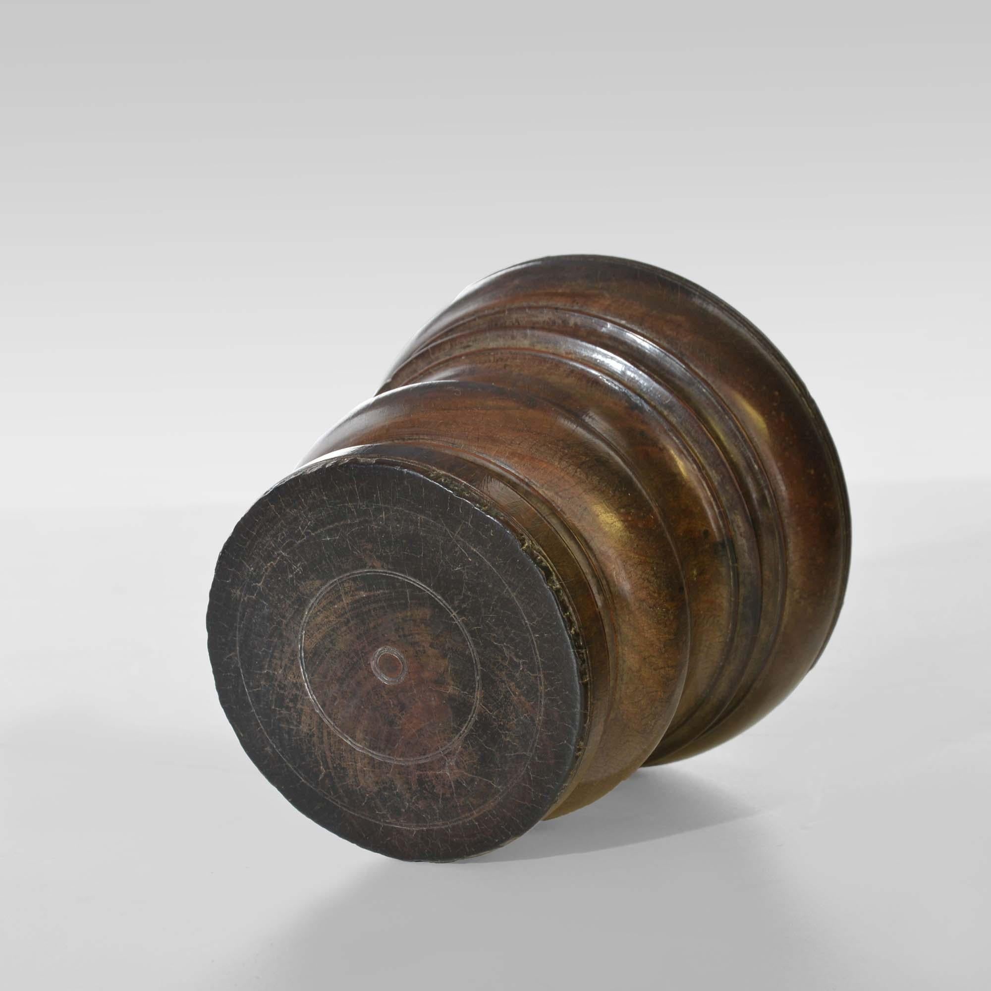 17th century turned lignum-vitae mortar In Good Condition For Sale In Castle Douglas, GB