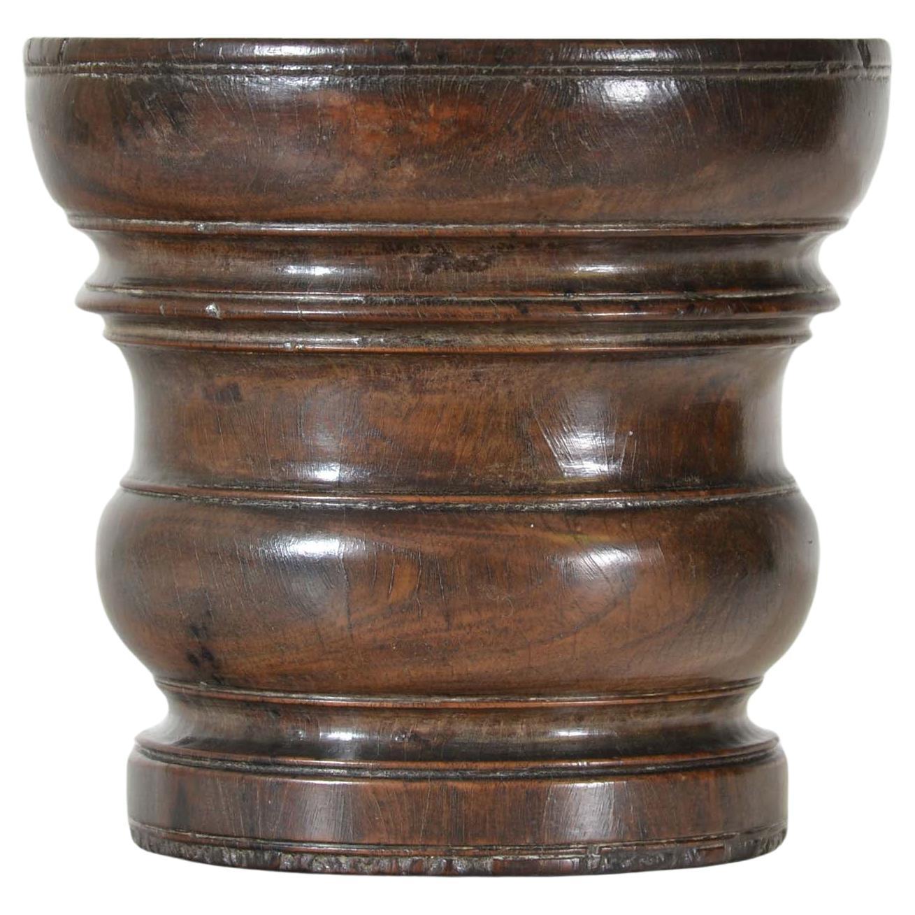What can lignum vitae be used for?