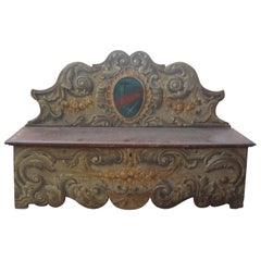17th Century Tuscan Cassapanca or Bench with a Family Crest