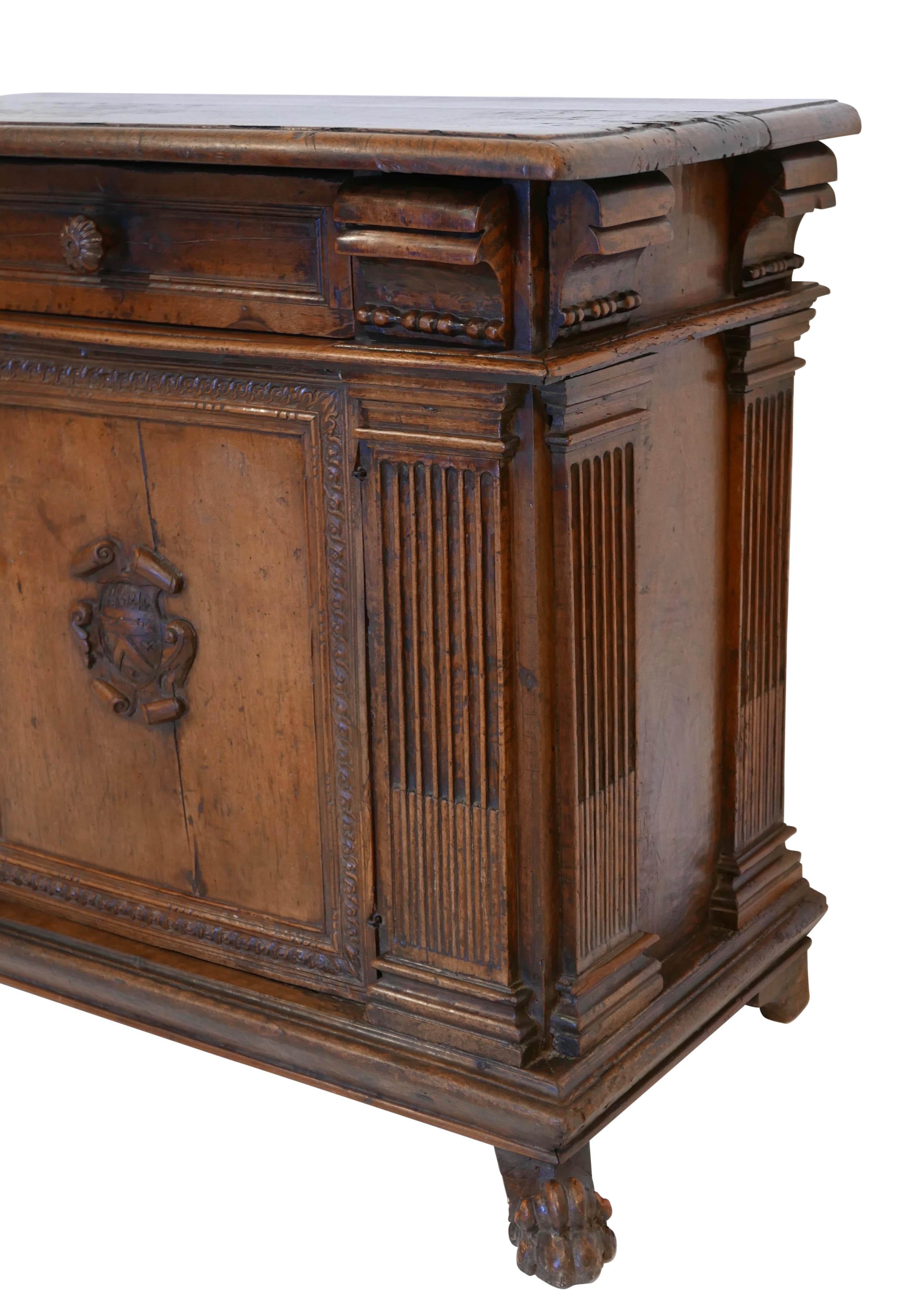 17th Century Tuscan Walnut Cabinet, Italian, circa 1680 In Good Condition For Sale In San Francisco, CA