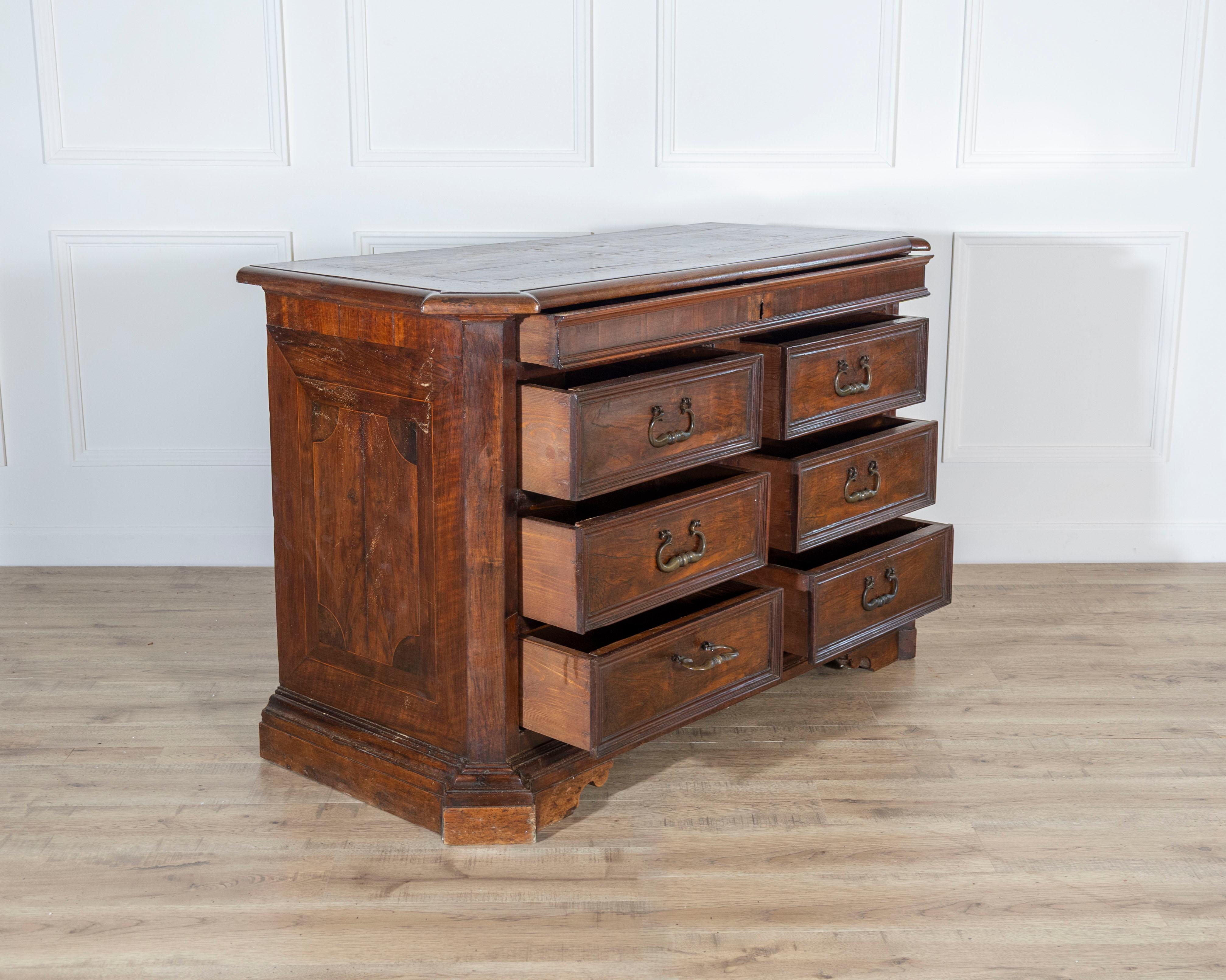 18th Century and Earlier 17th-Century Tuscan Walnut Chest of Drawers with Maple Inlay For Sale