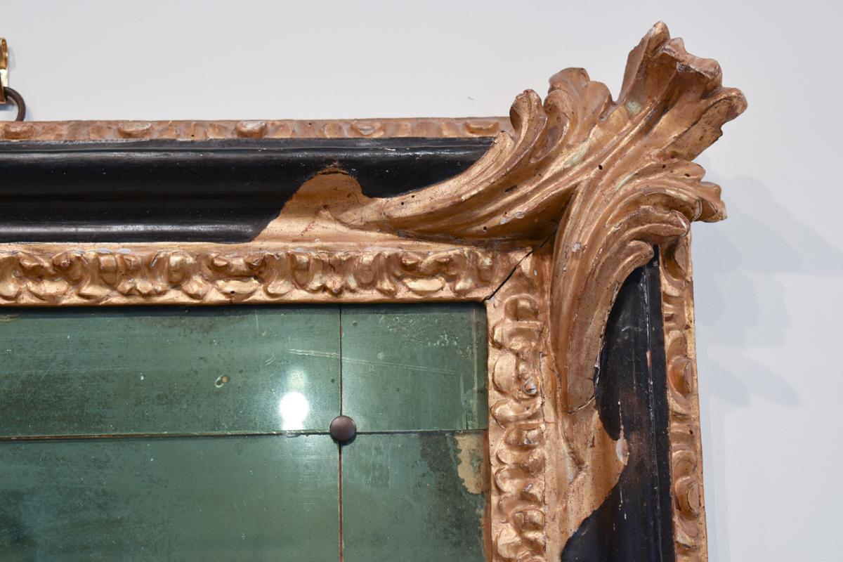 Venezianischer Spiegel aus Ebenholz und Giltwood aus dem 17. (Italienisch) im Angebot