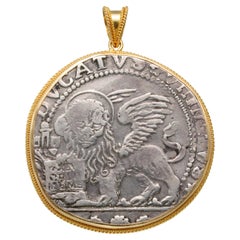 18 Karat Gold-Anhänger mit venezianischer Löwenmünze, 17. Jahrhundert