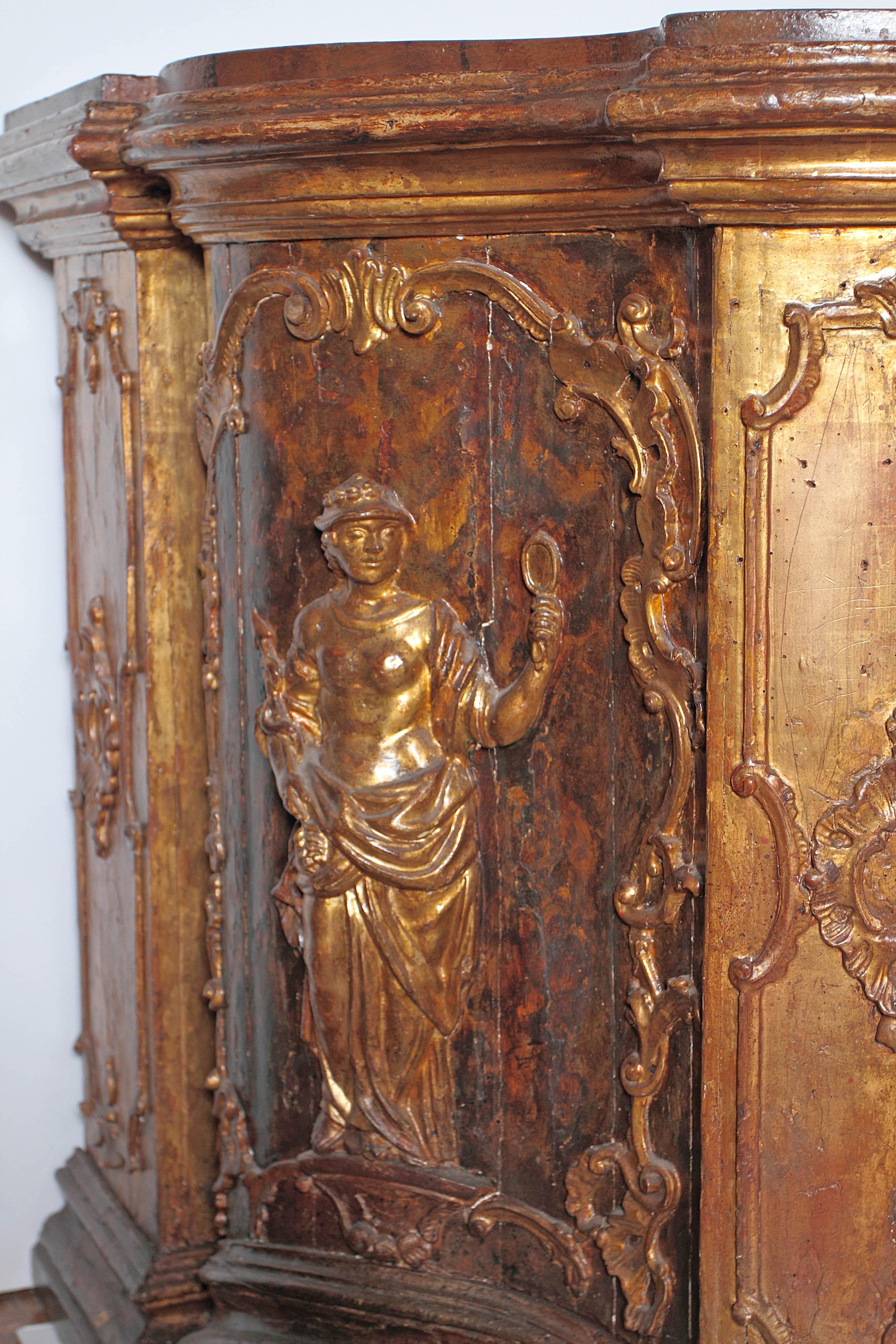 17th Century Venetian Vestiary Gilt Cabinet With Faux Marble Top 1