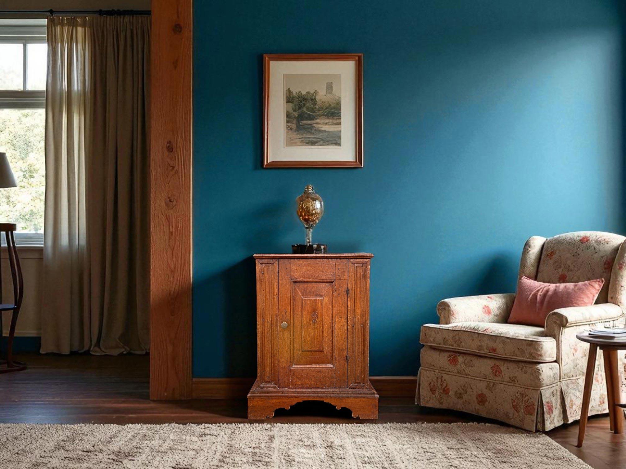 Late 20th Century 17th Century Venetian Walnut Cabinet For Sale