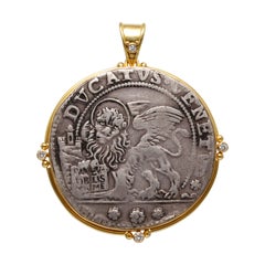 Colgante de oro de 18 quilates con diamantes del León de San Marcos de Venecia del siglo XVII