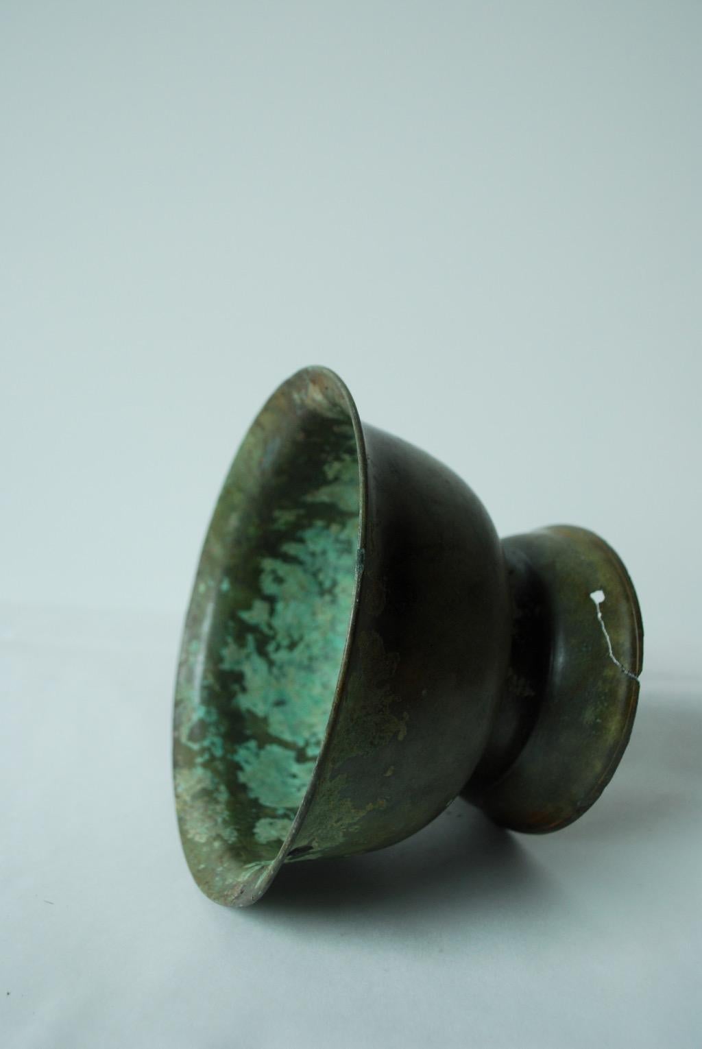 17th Century Vietnamese Bronze Bowl In Good Condition In Chicago, IL