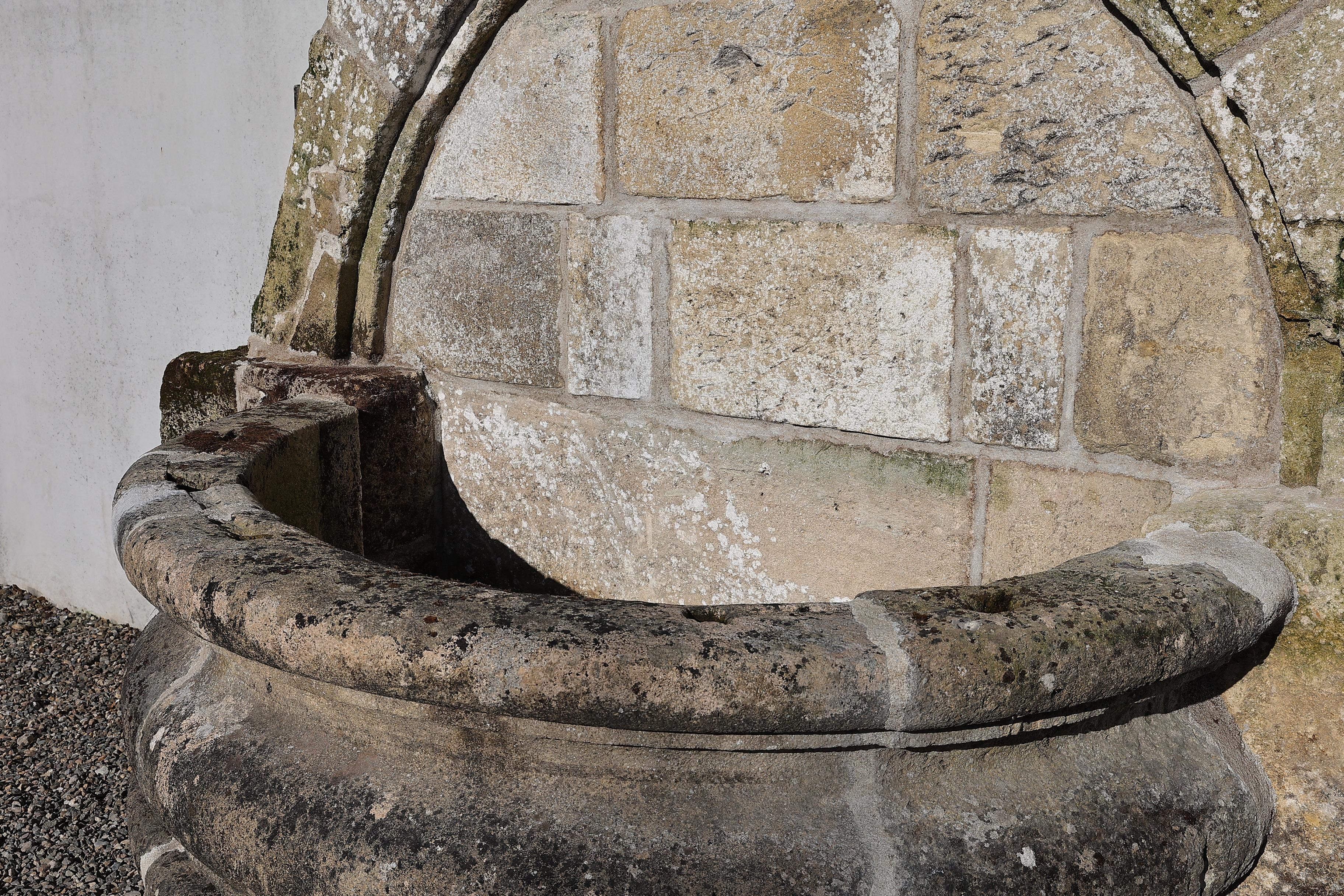 18th Century and Earlier 17th Century Wall Fountain of French Limestone For Sale