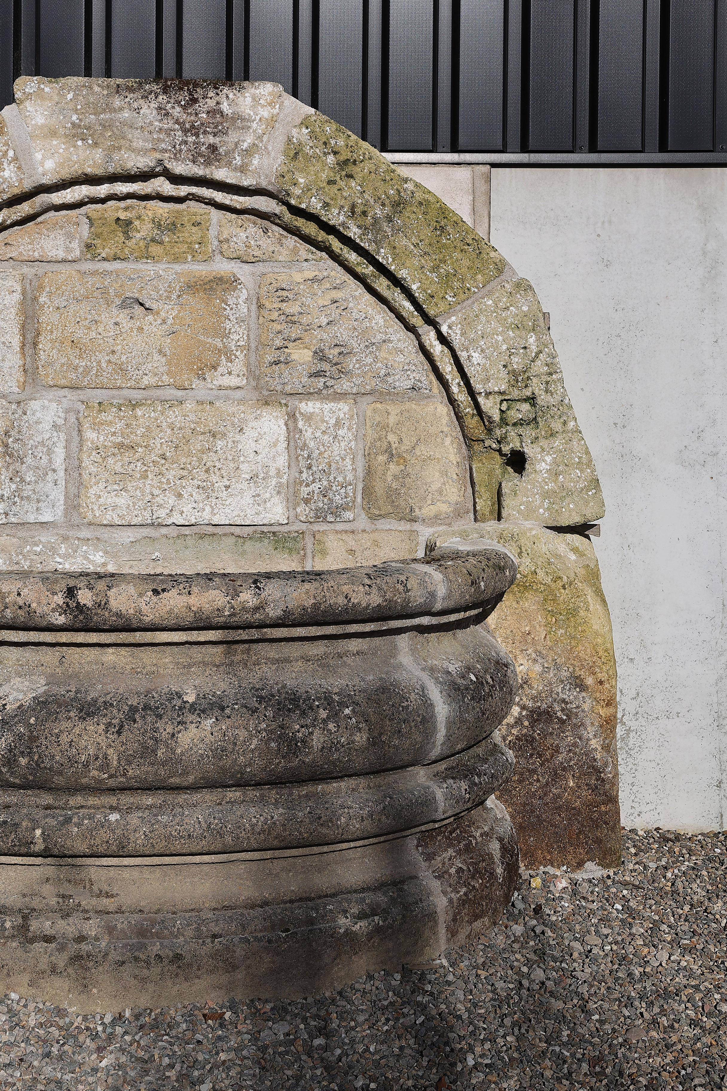 17th Century Wall Fountain of French Limestone For Sale 2