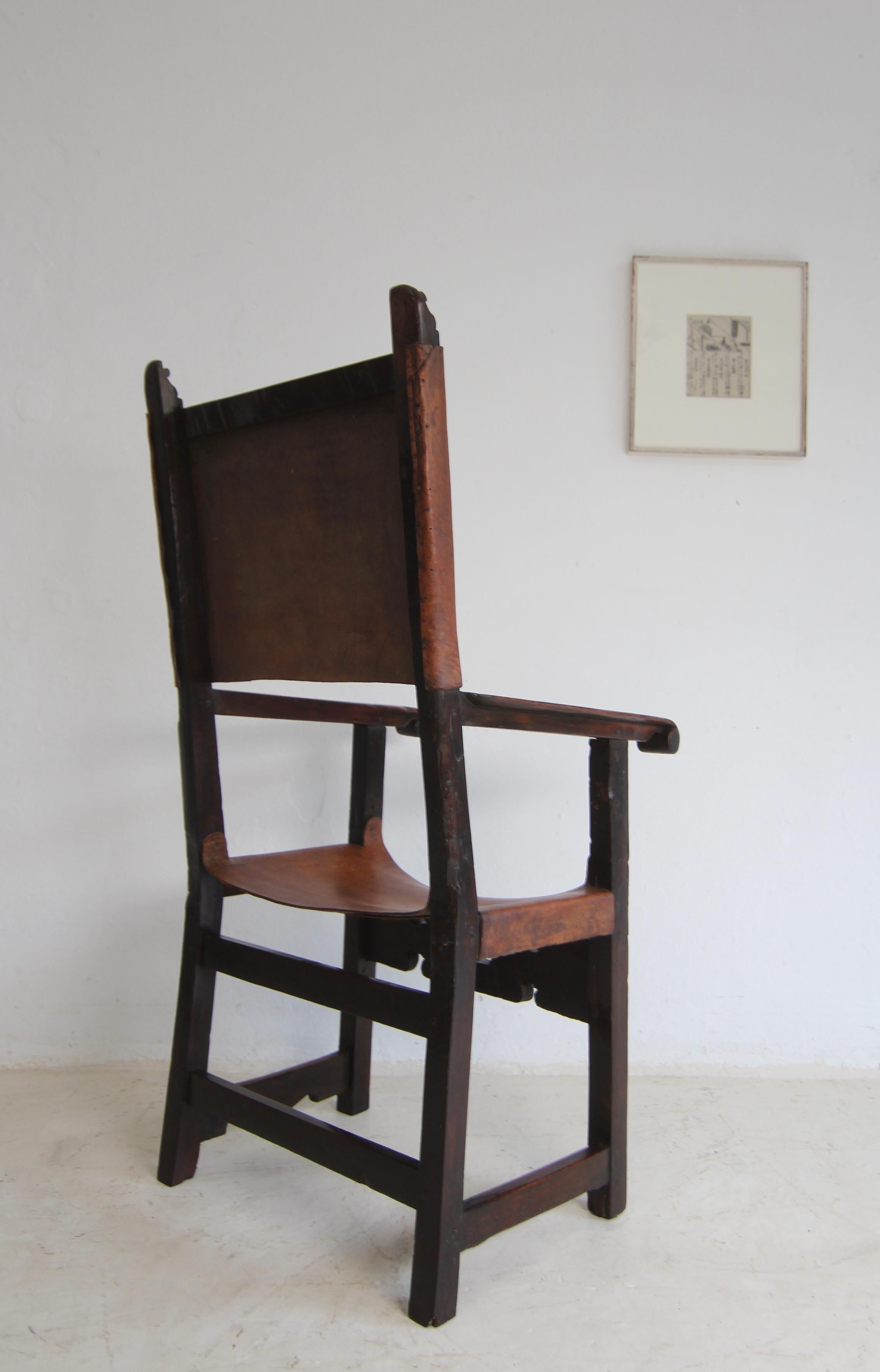 17th Century Walnut and Leather Armchair For Sale 12
