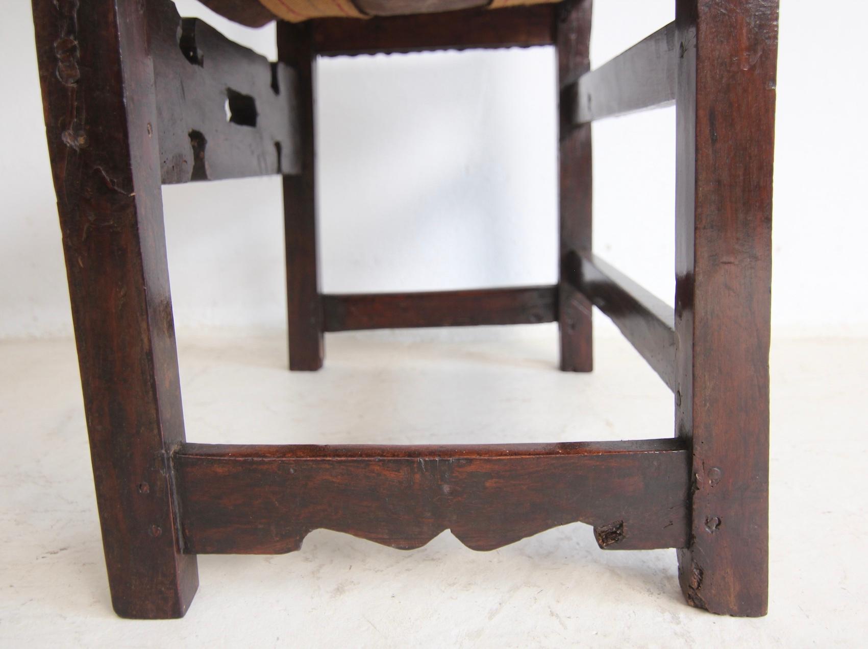 17th Century Walnut and Leather Armchair For Sale 15