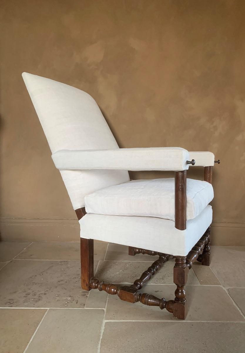 French 17th Century Walnut Armchair For Sale