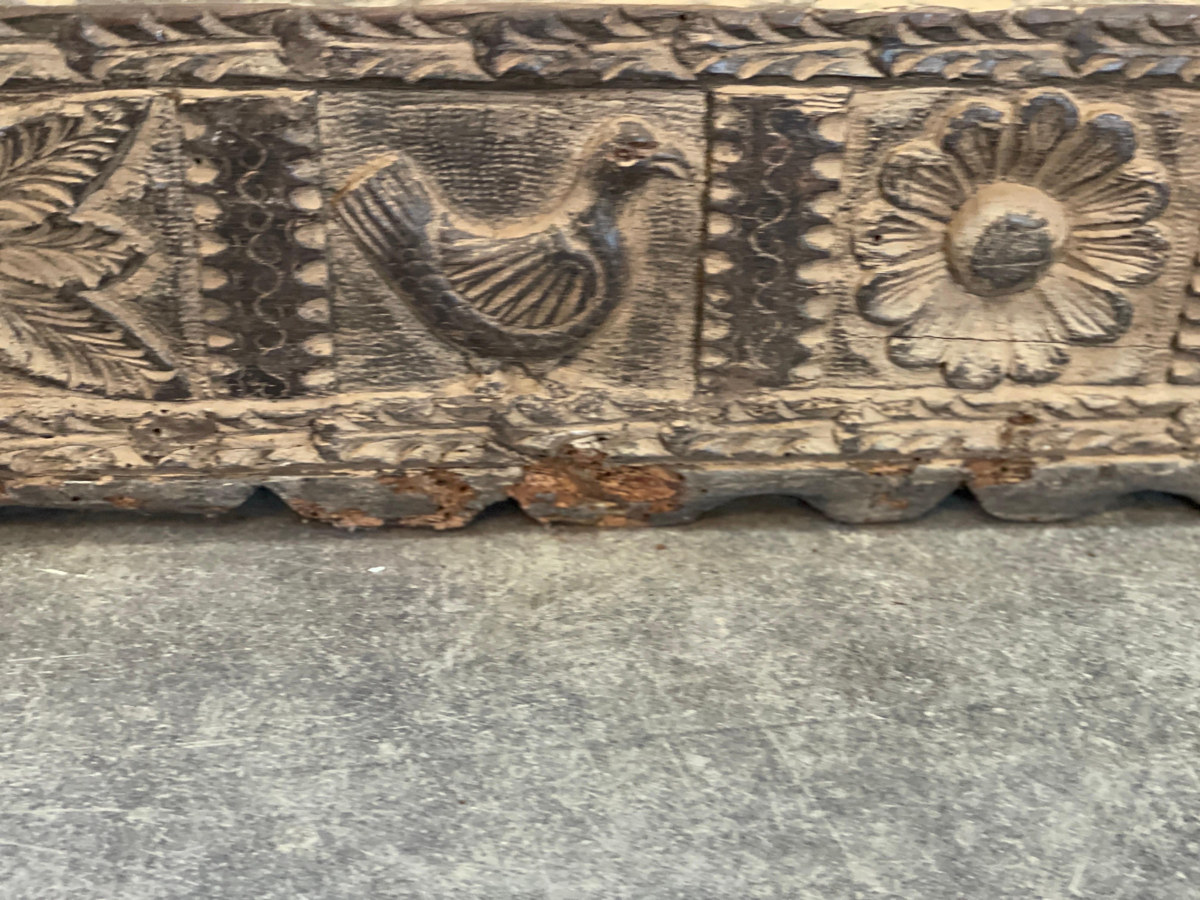 17th Century Walnut Carved Trunk From Spain For Sale 1