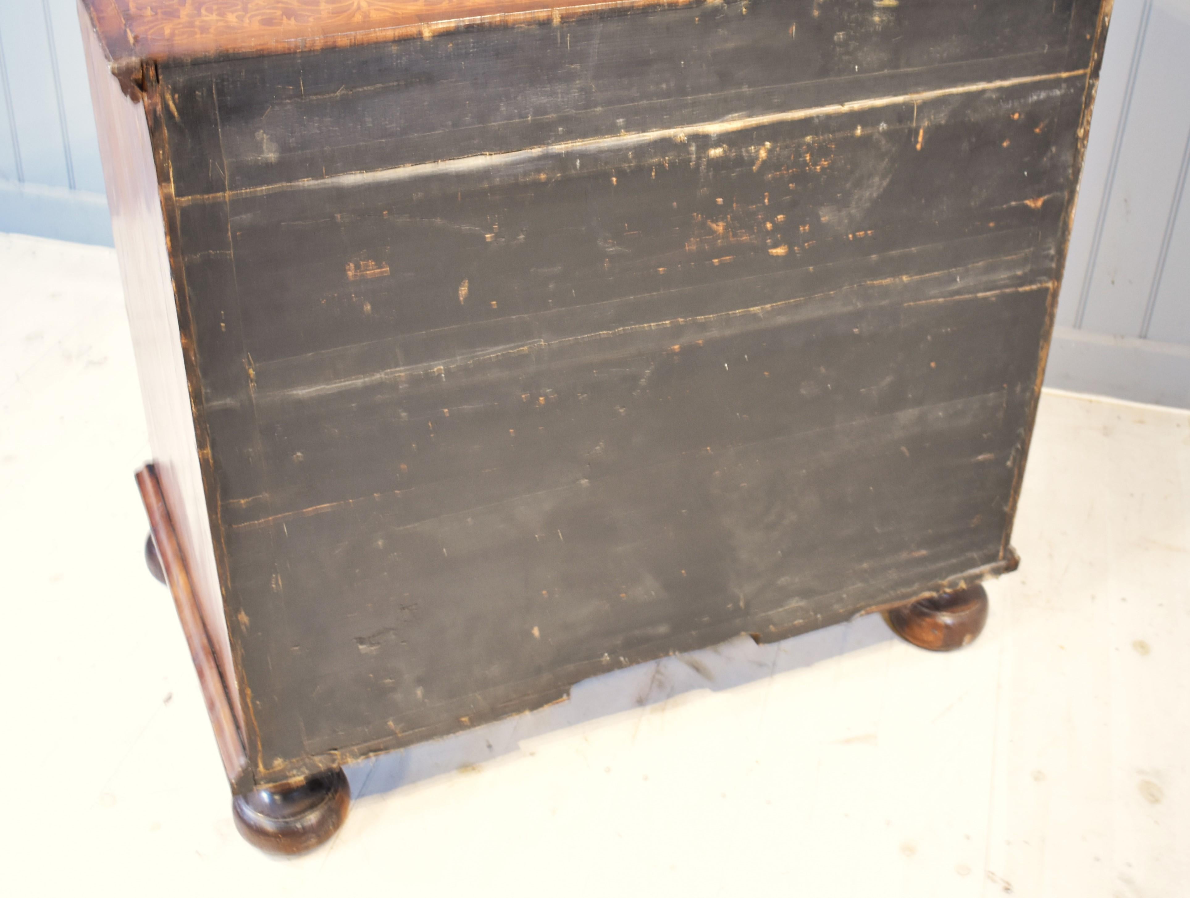 17th century walnut chest of drawers 8